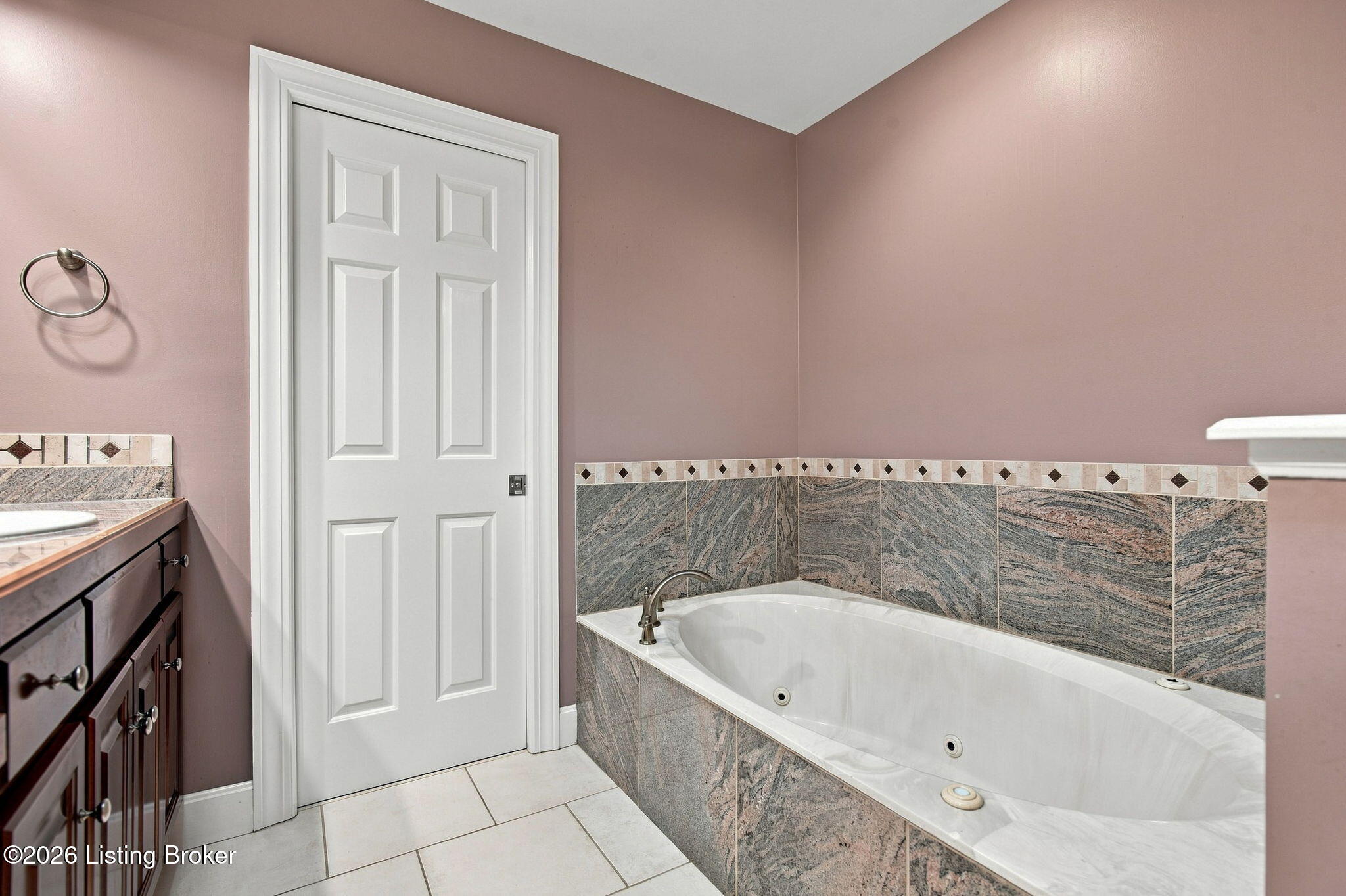 804 Harvest Grove Ct Property Photo 41