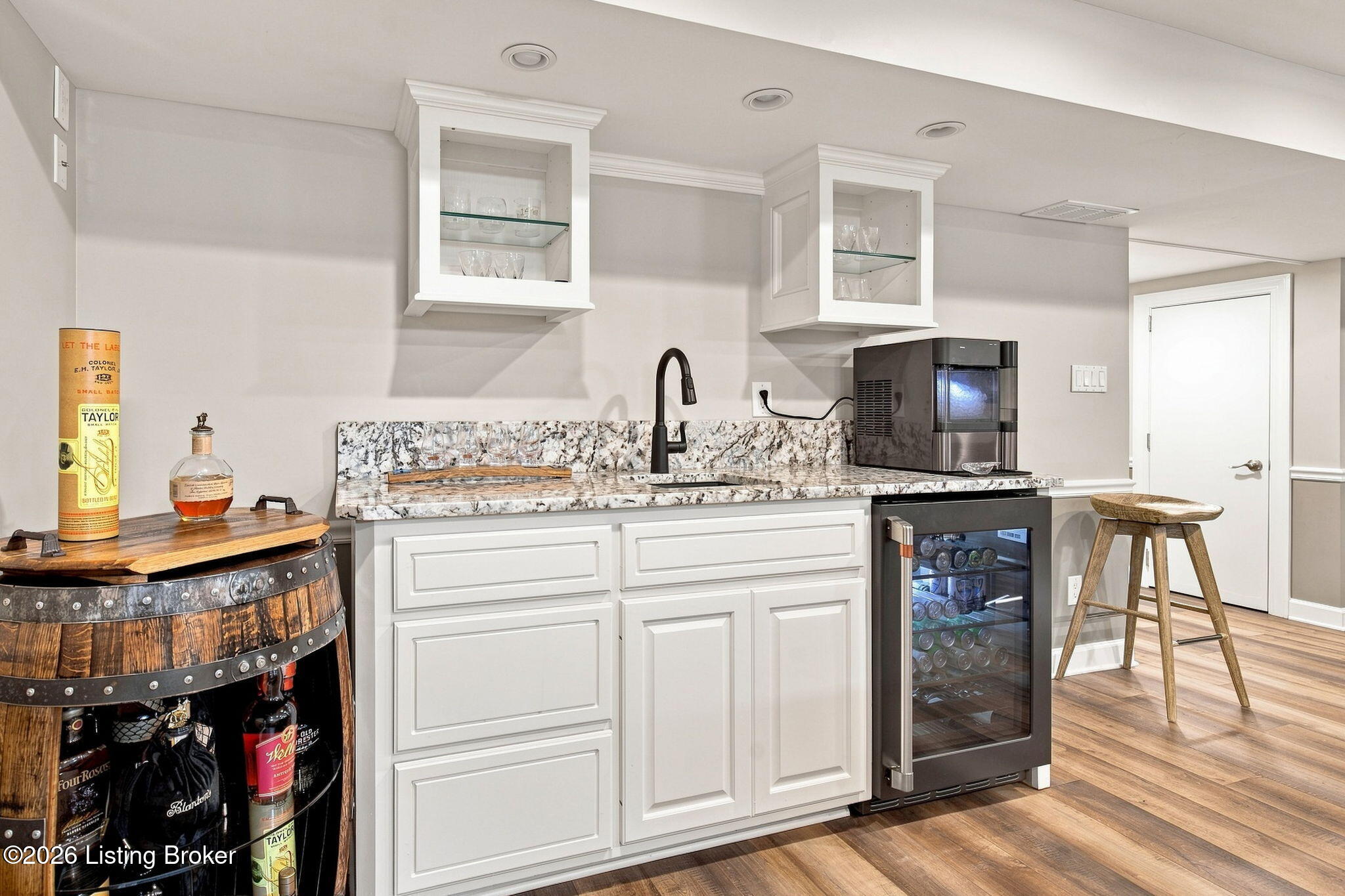 804 Harvest Grove Ct Property Photo 63