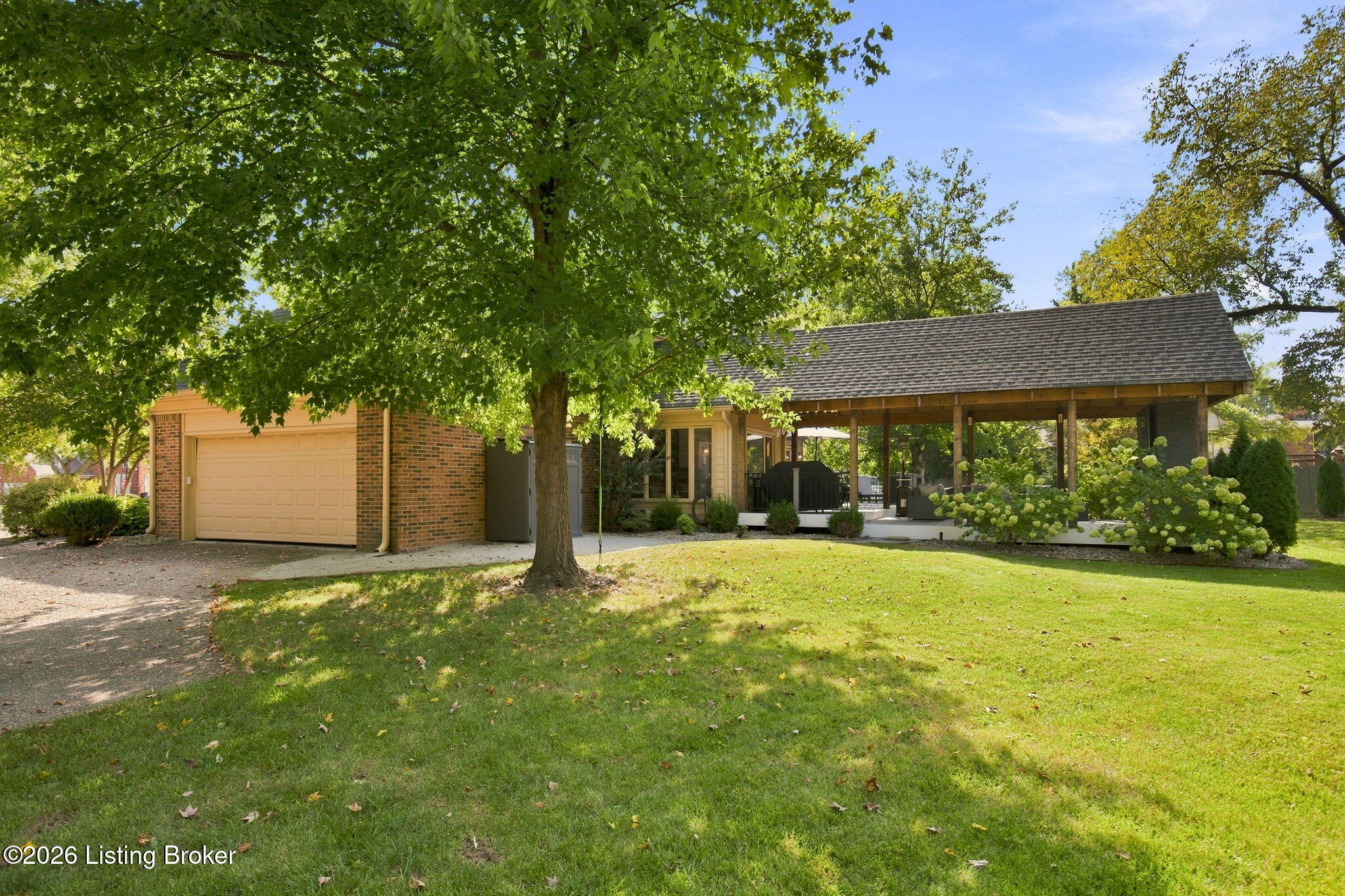 804 Harvest Grove Ct Property Photo 78