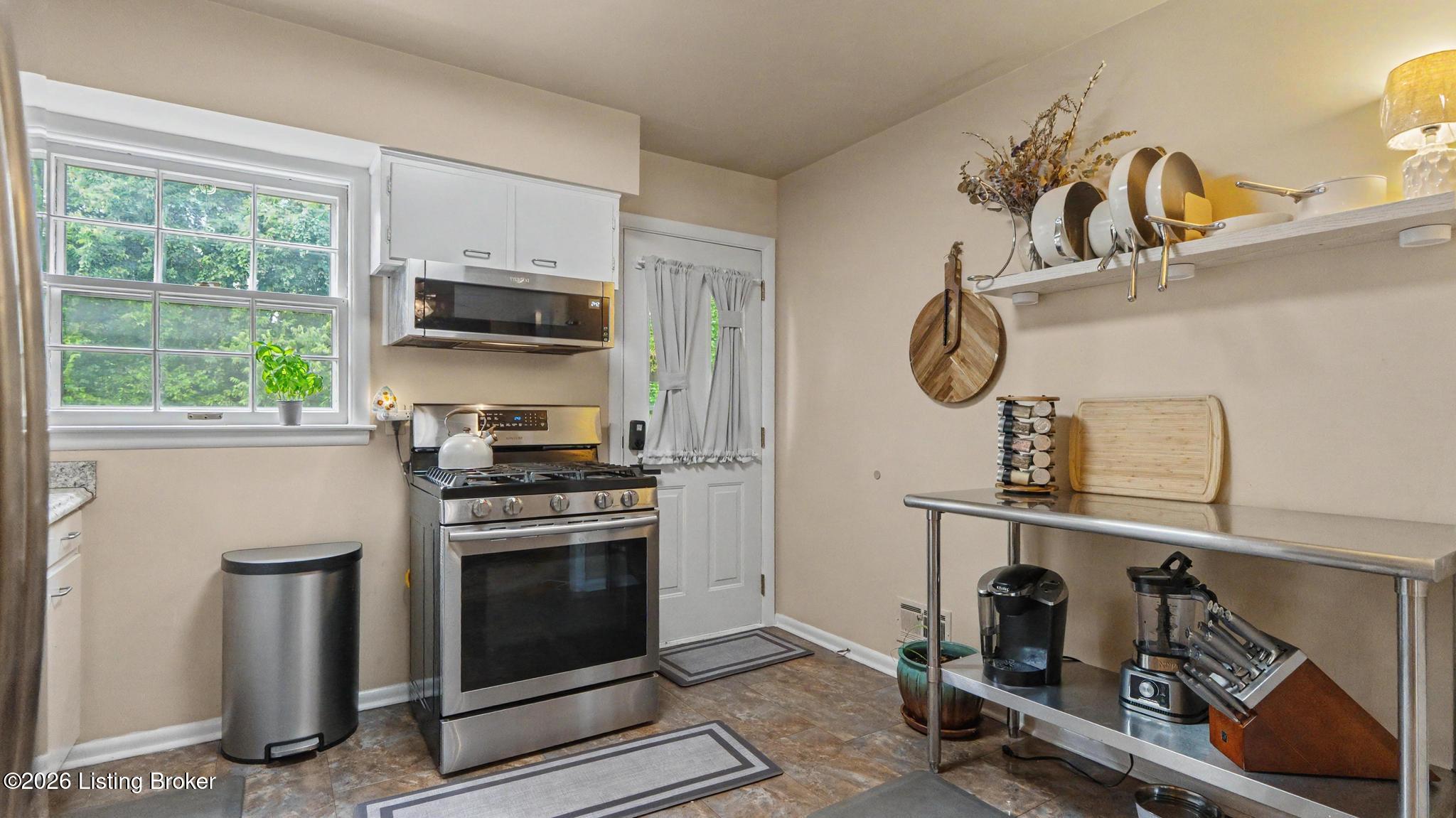 2714 Riedling Dr Apt 4 Property Photo 12