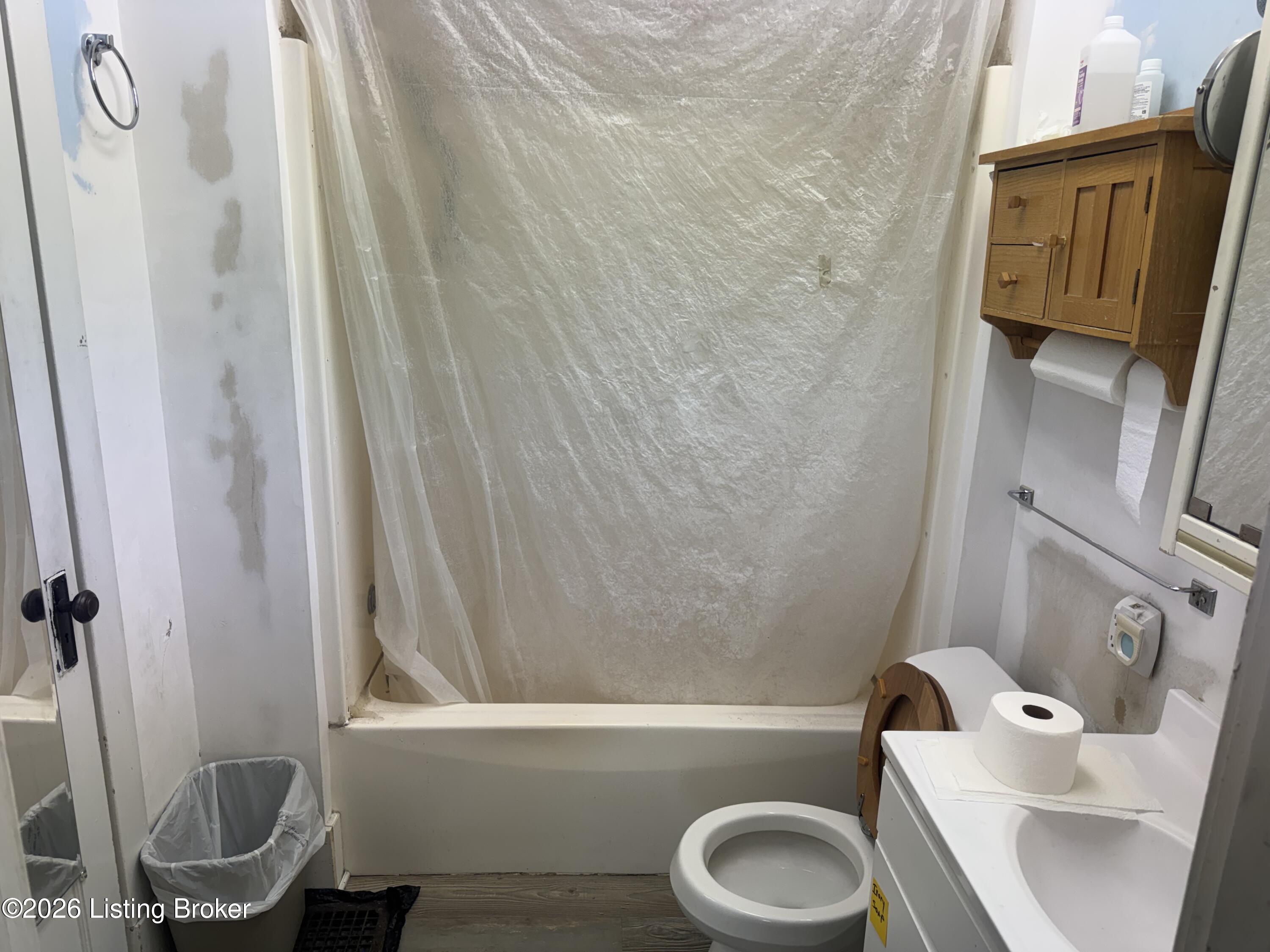818 S 33rd St Property Photo 5
