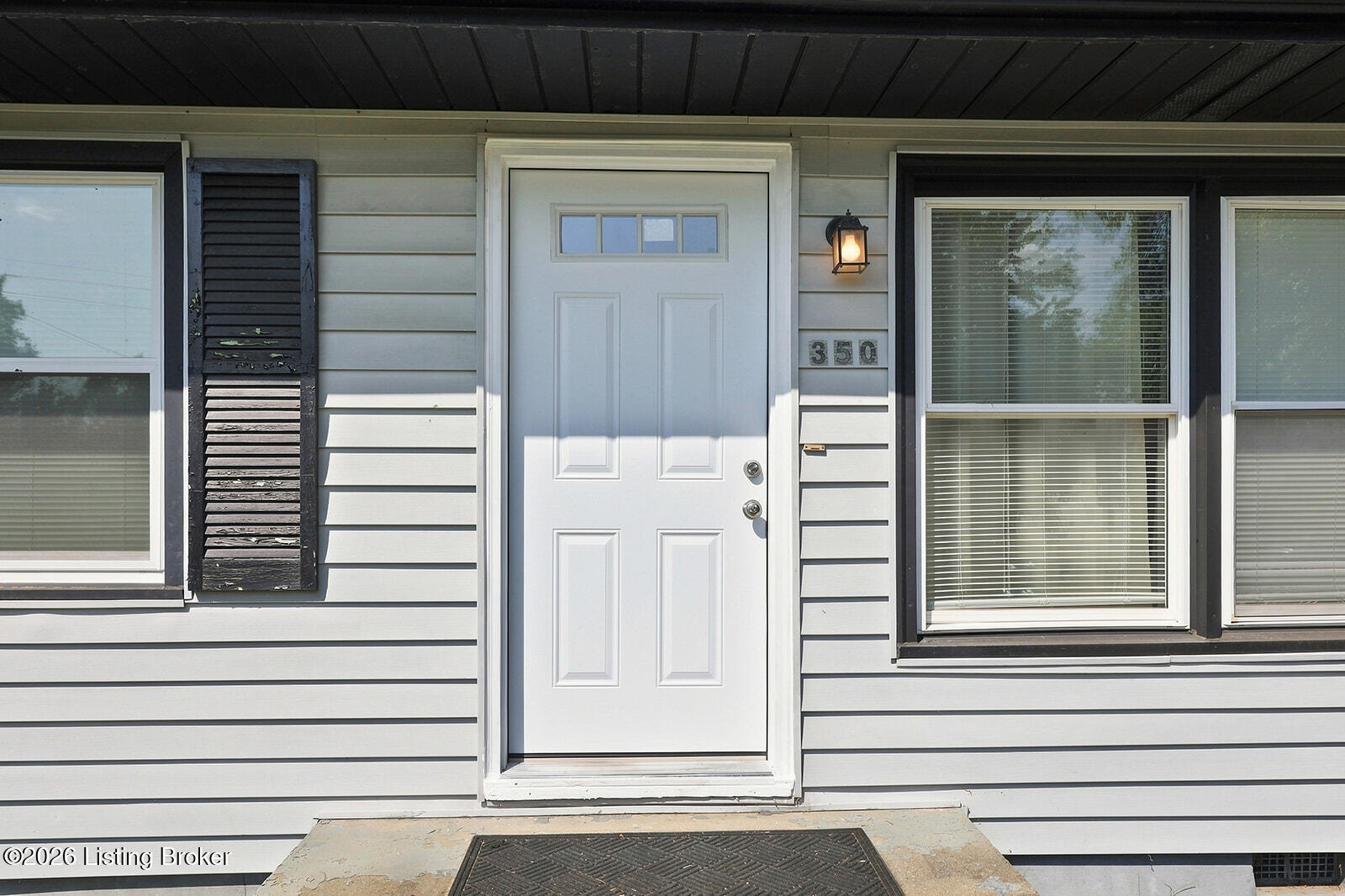 350 Eastview Cir Property Photo 6