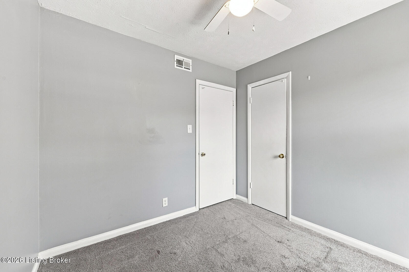 350 Eastview Cir Property Photo 10