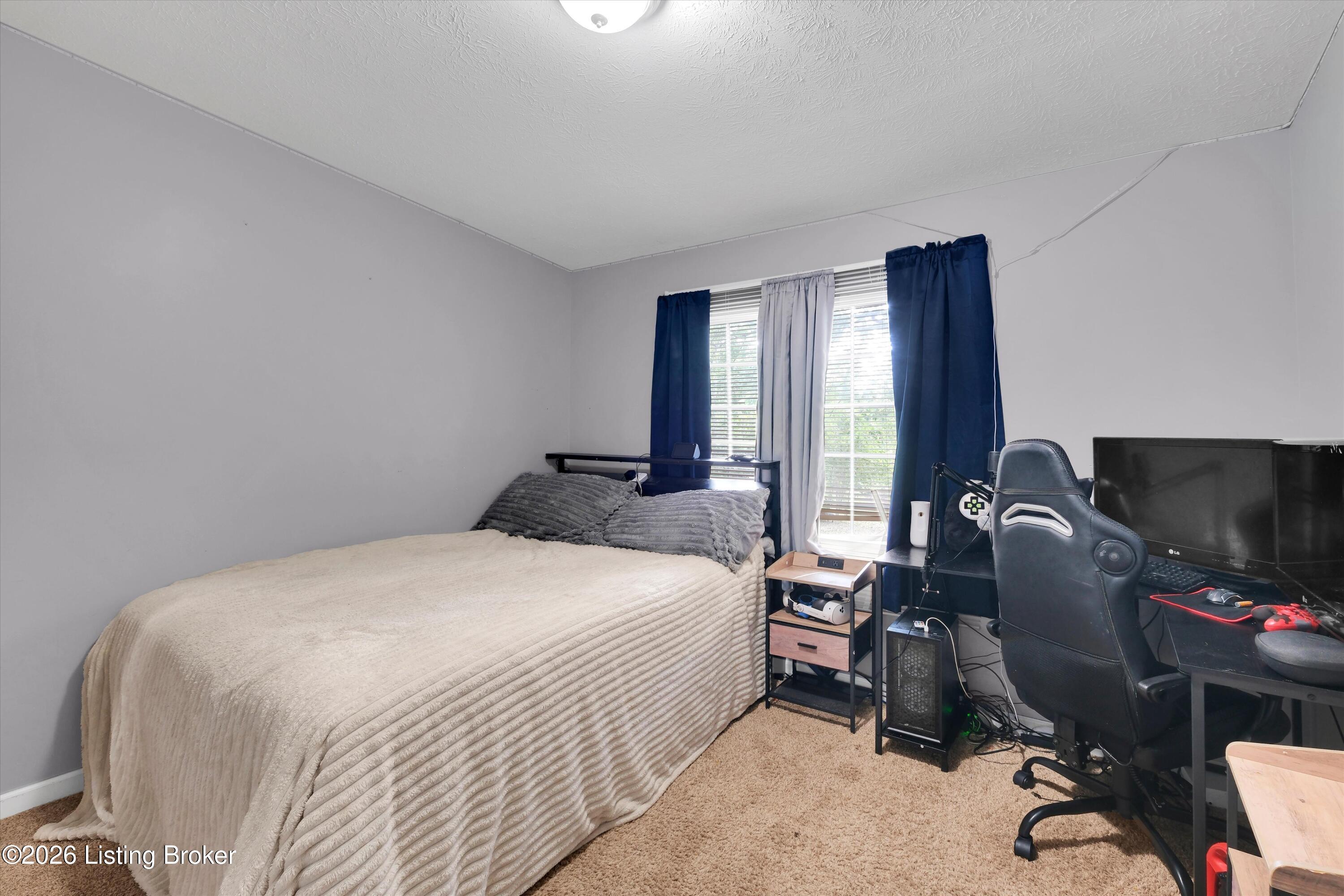 435 Thompson Ln Property Photo 23