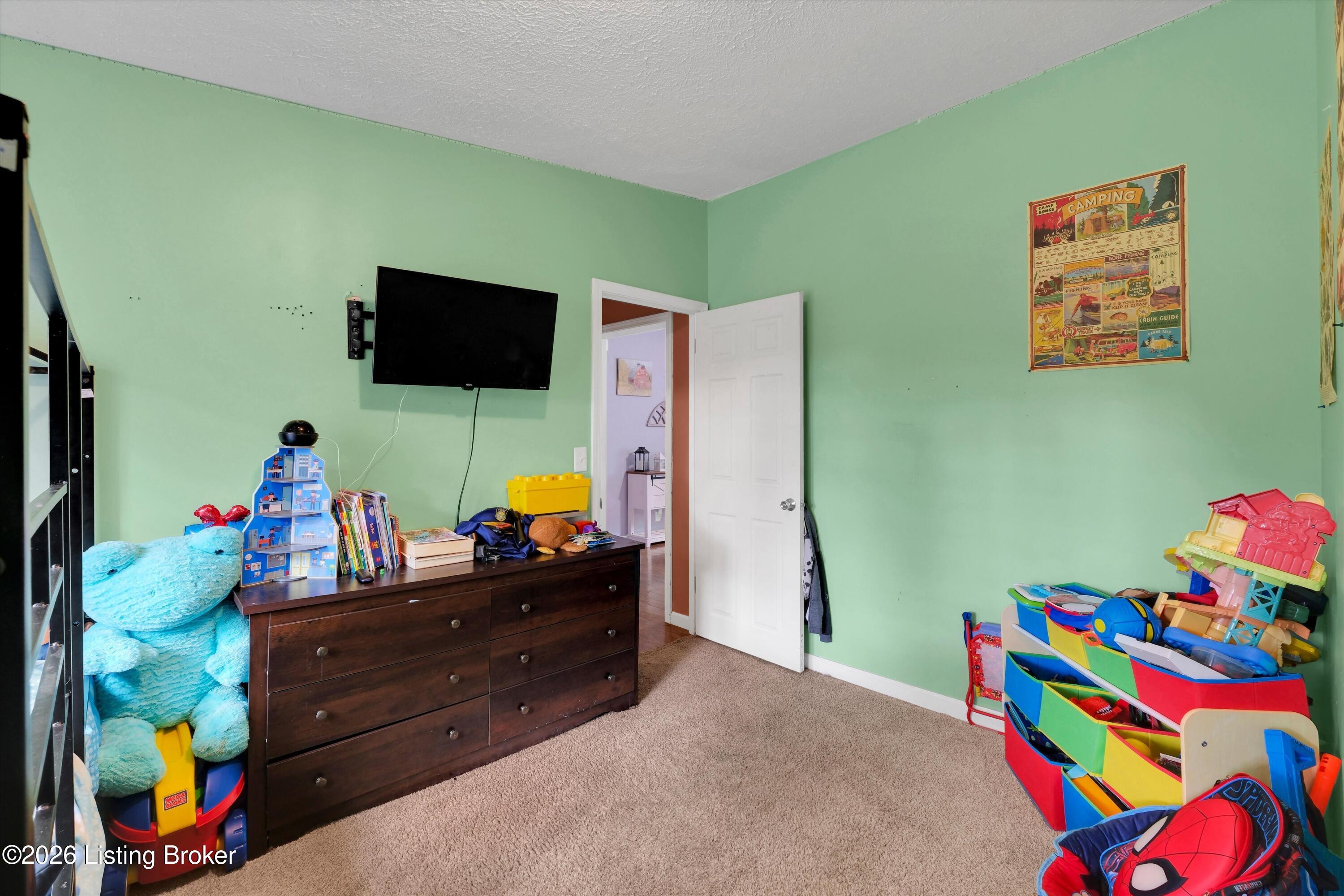 435 Thompson Ln Property Photo 25