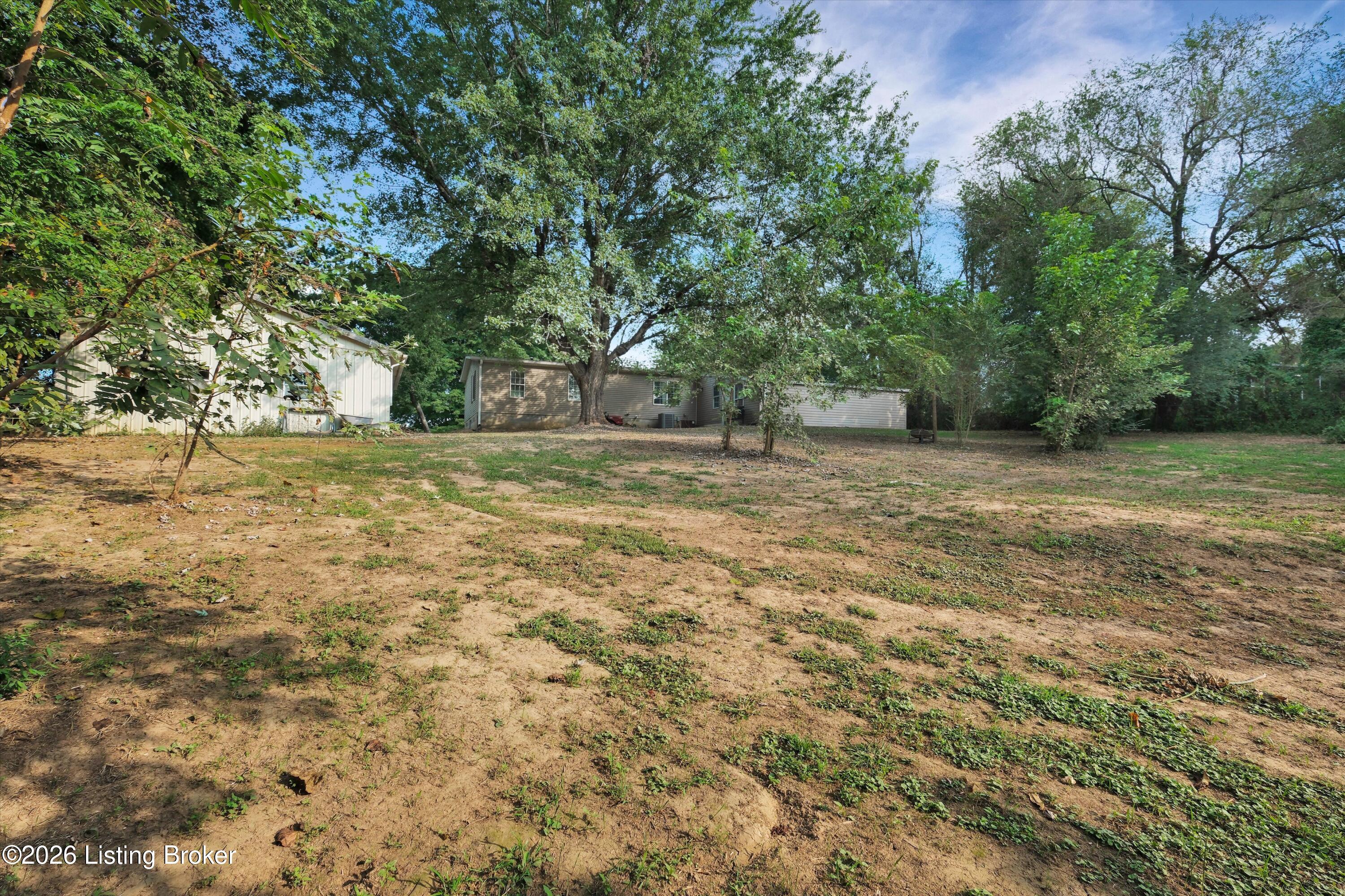 435 Thompson Ln Property Photo 34