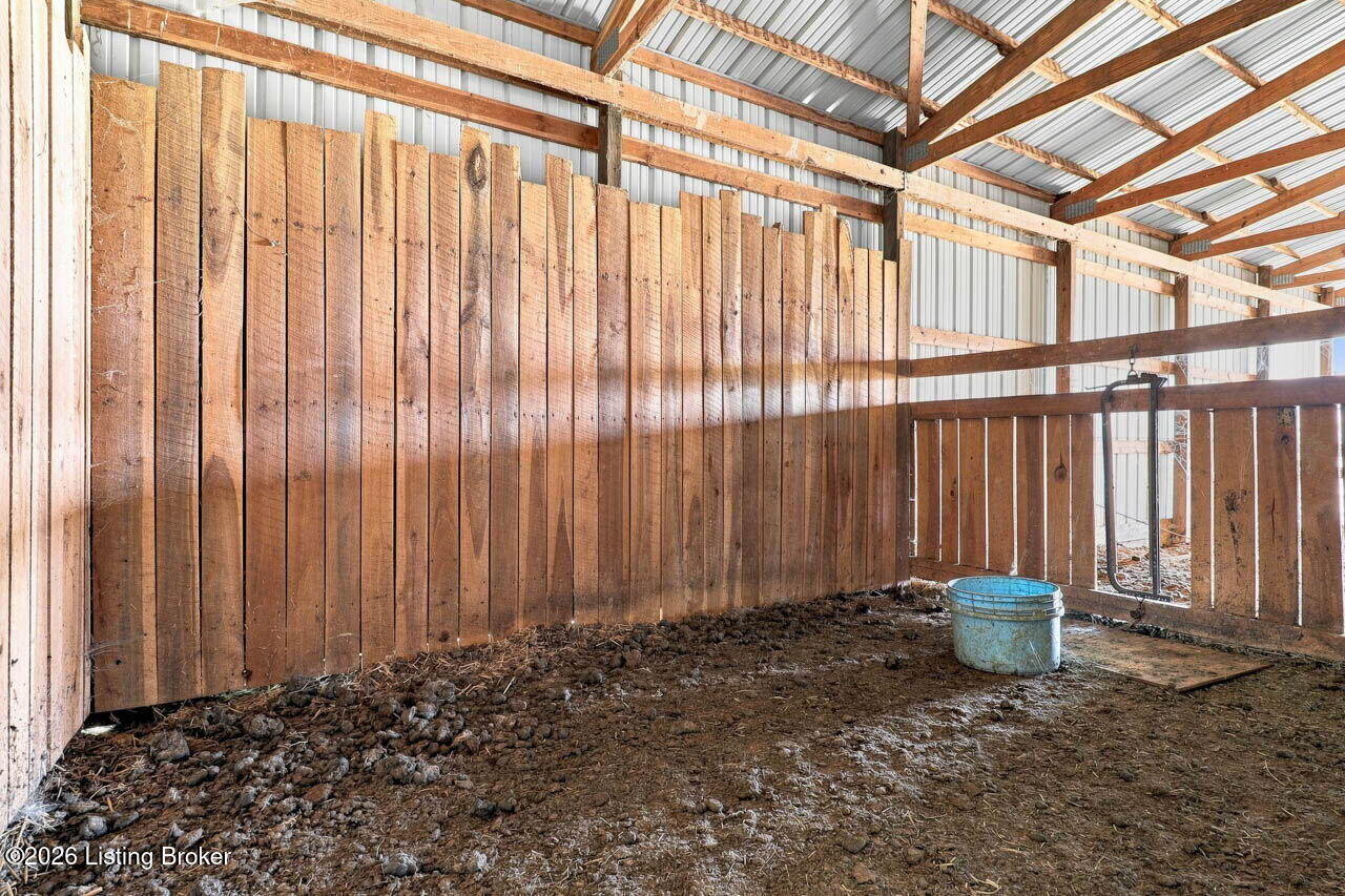 3460 Sulphur Rd Property Photo 52