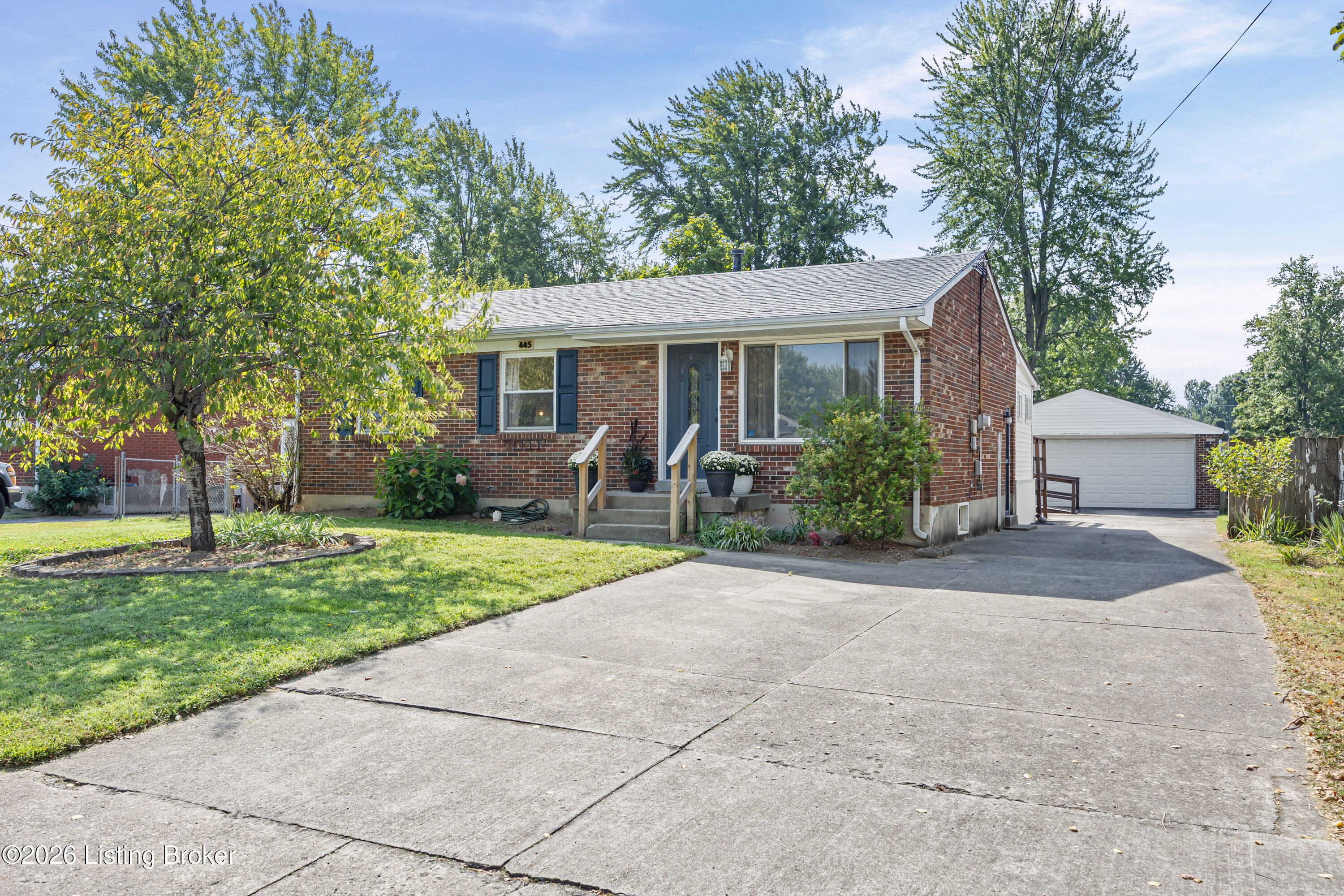 445 Prairie Dr Property Photo 1