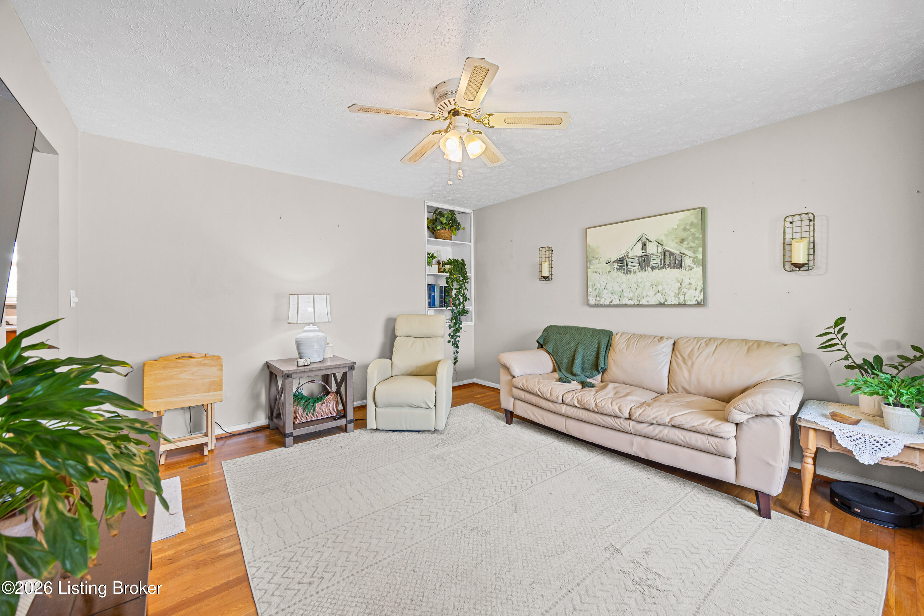 445 Prairie Dr Property Photo 3