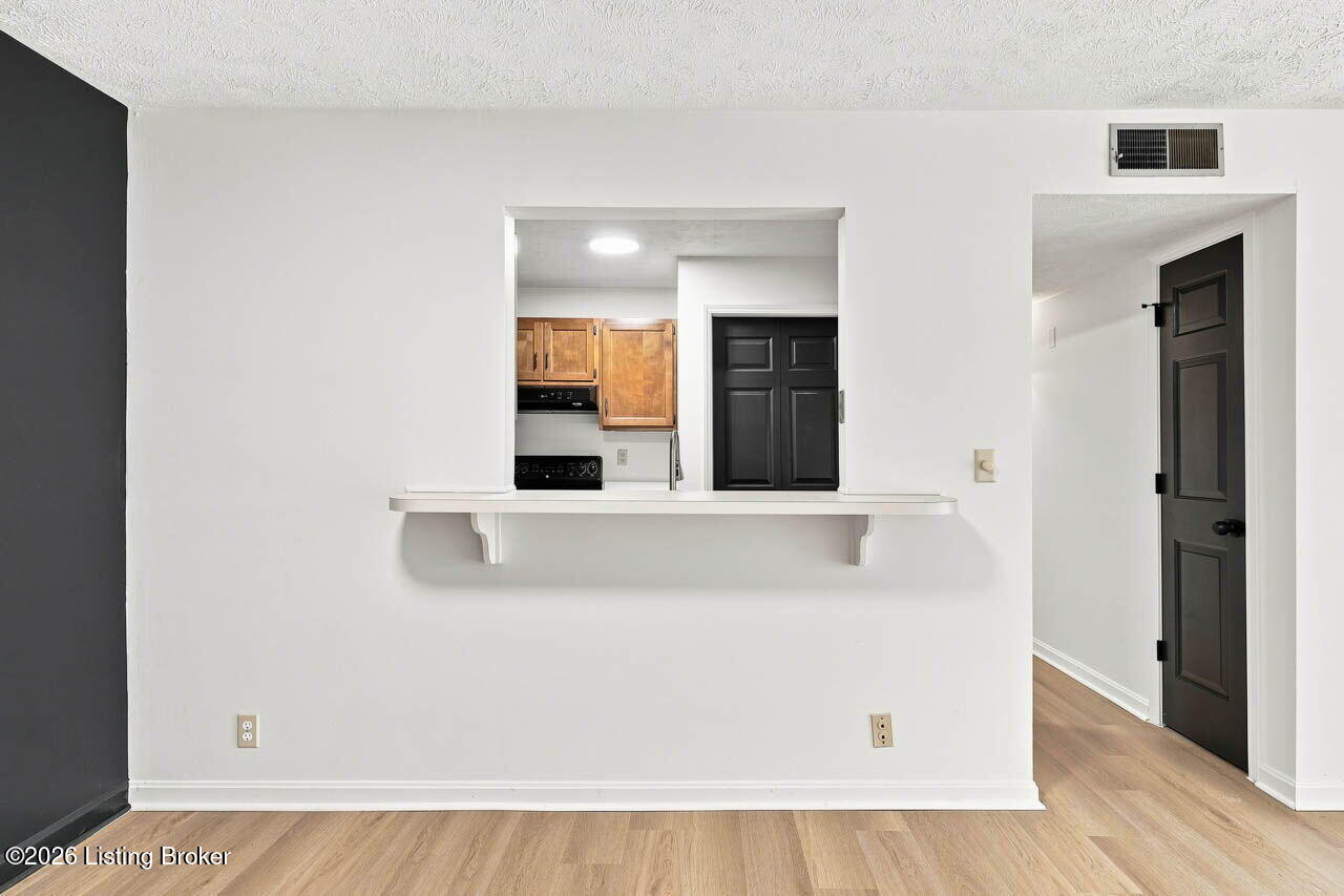 3306 Colonial Manor Cir 6b Property Photo 17