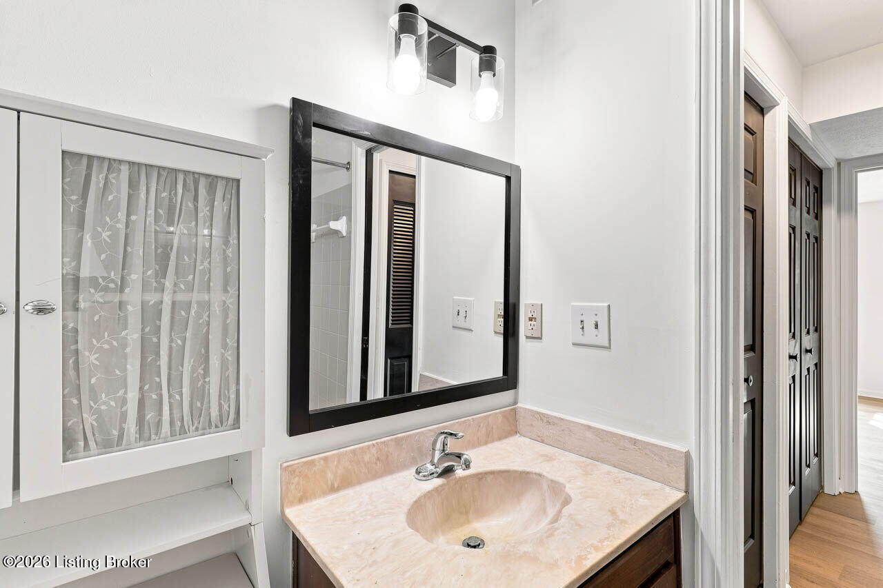 3306 Colonial Manor Cir 6b Property Photo 34