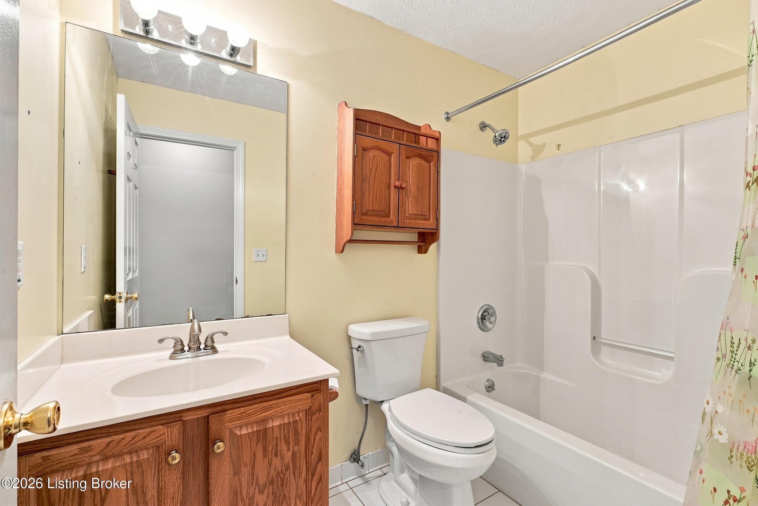 417 Spring House Ln Property Photo 16