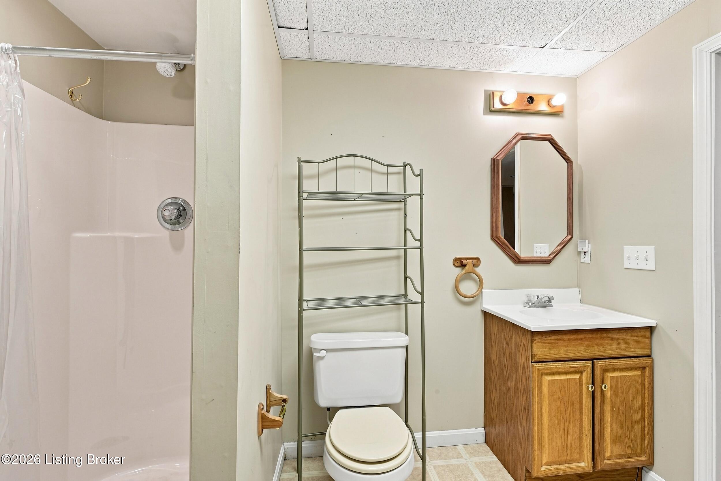 417 Spring House Ln Property Photo 20