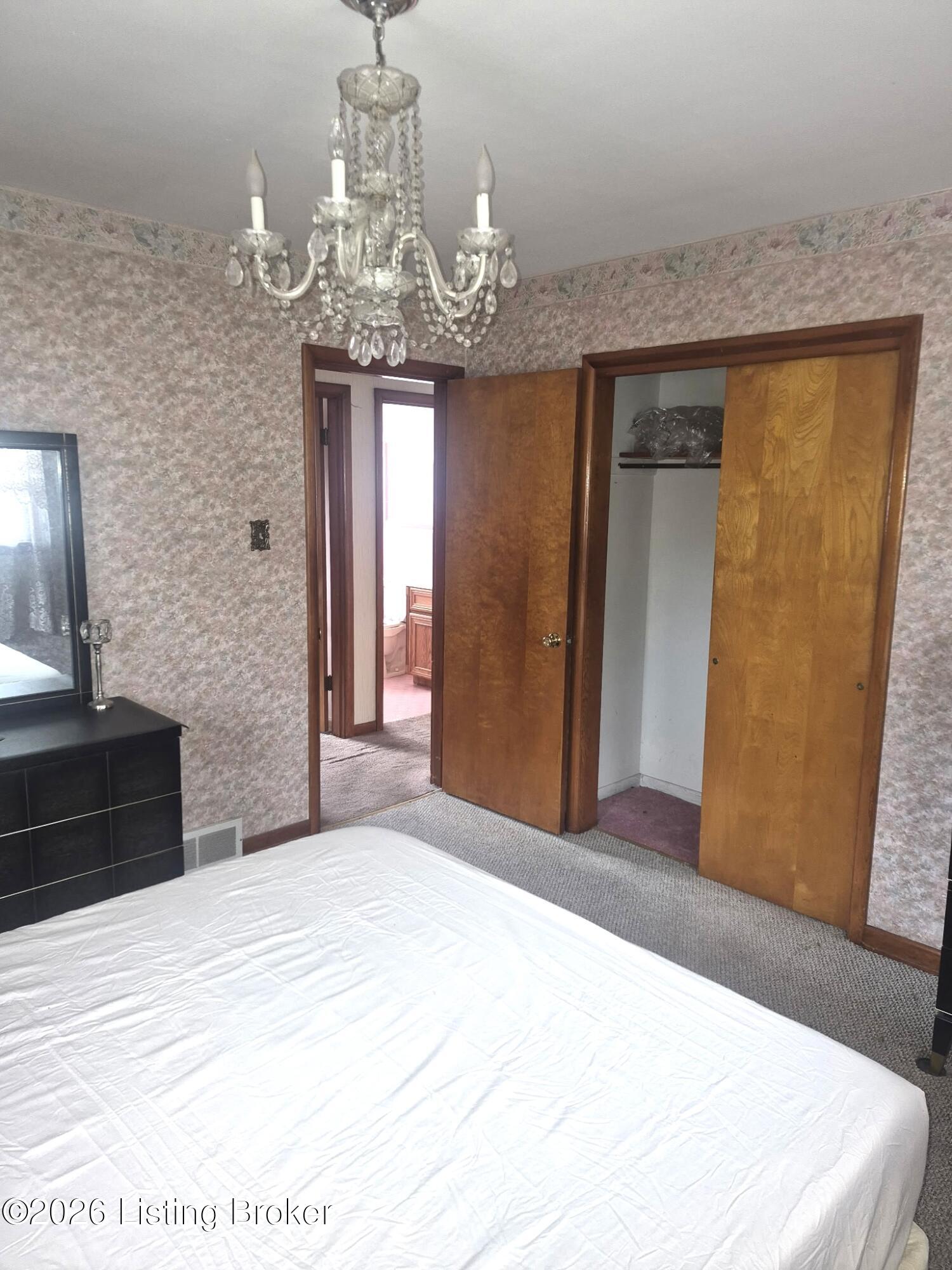 5812 Hornbeam Ln Property Photo 13