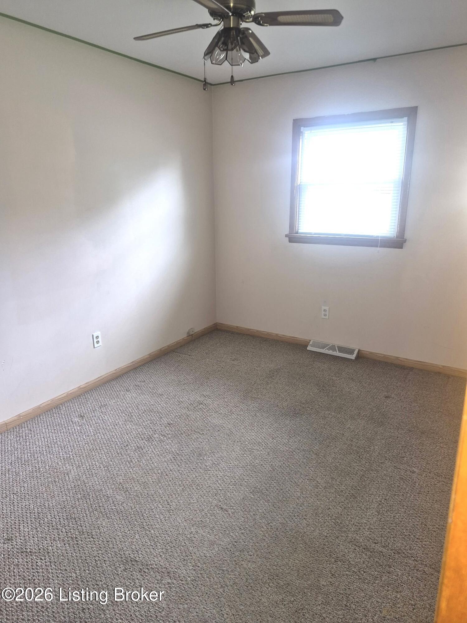 5812 Hornbeam Ln Property Photo 18