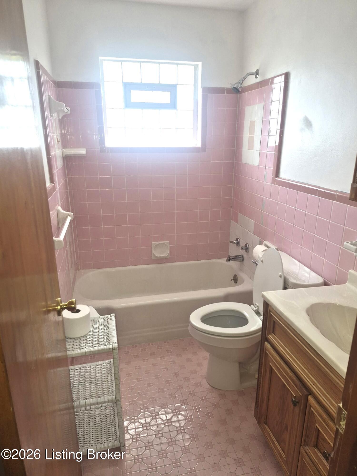 5812 Hornbeam Ln Property Photo 20