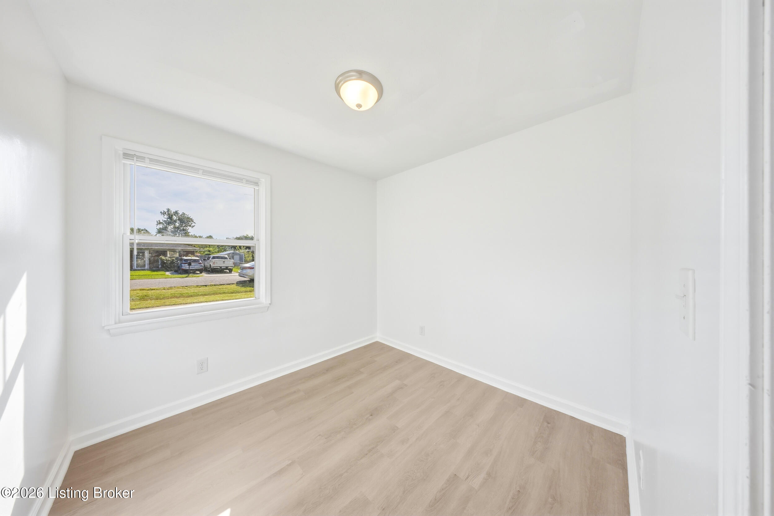10914 Waycross Ave Property Photo 24