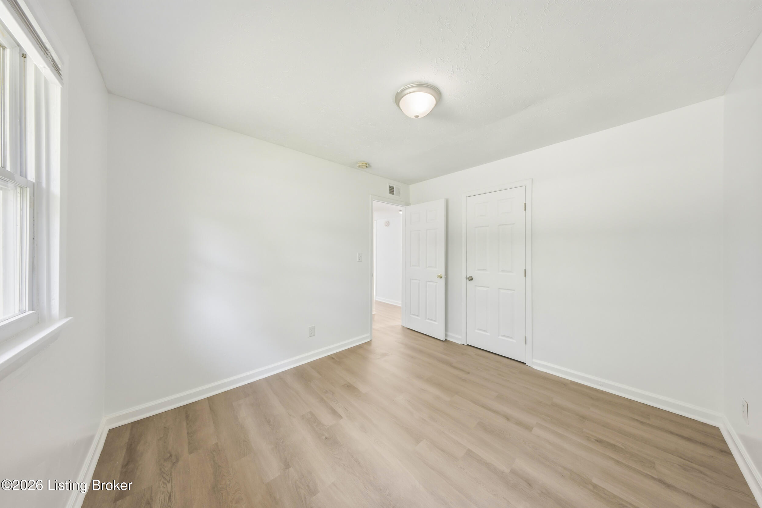 10914 Waycross Ave Property Photo 31