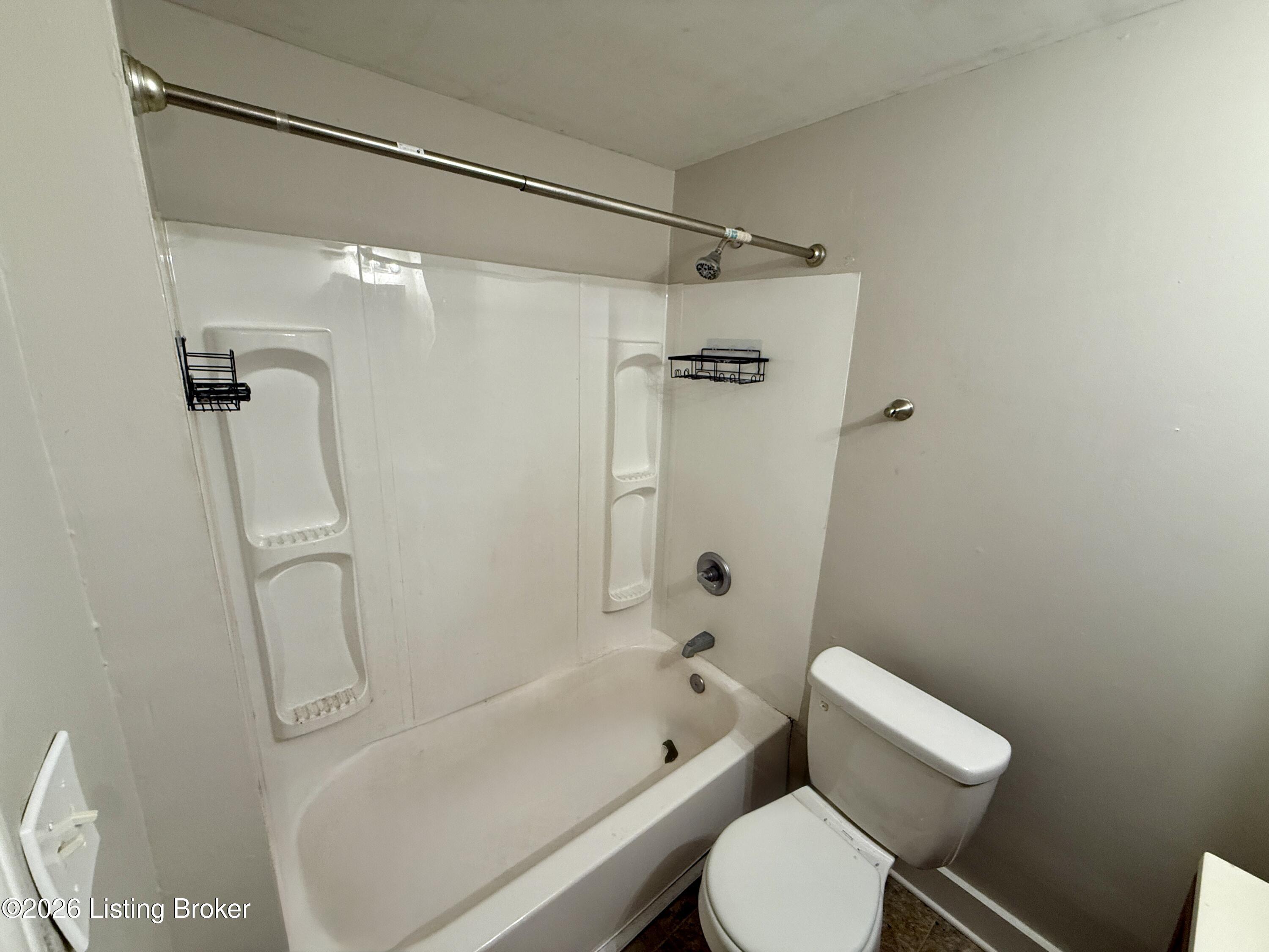 4144 Greenwood Ave Property Photo 17