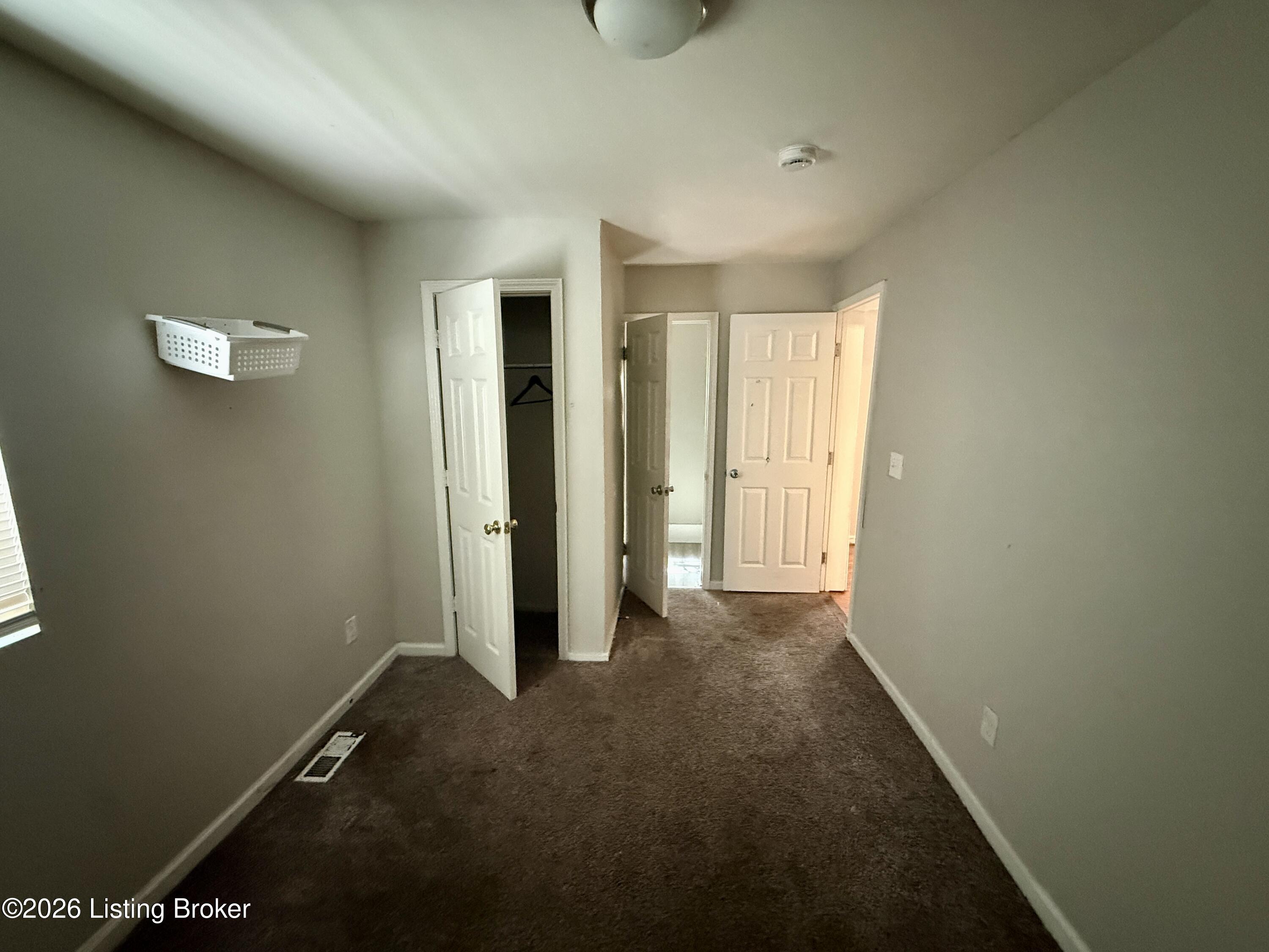 4144 Greenwood Ave Property Photo 19
