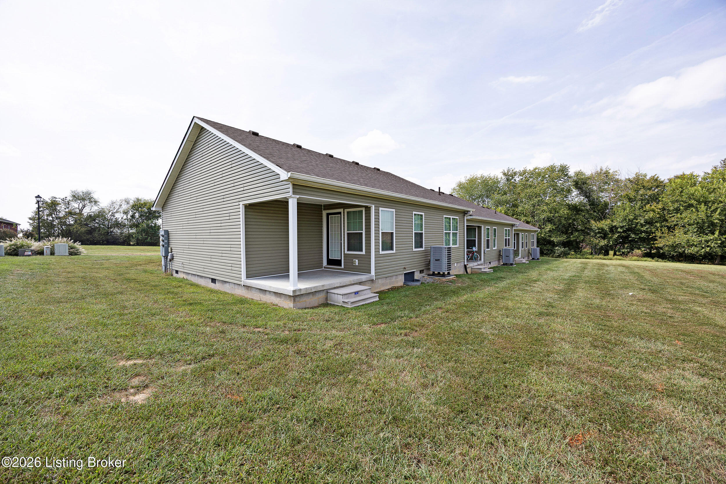 220 Bluegrass Dr Property Photo 25