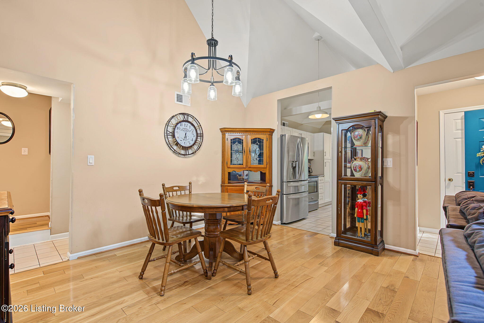 2403 Eastbridge Ct Property Photo 7