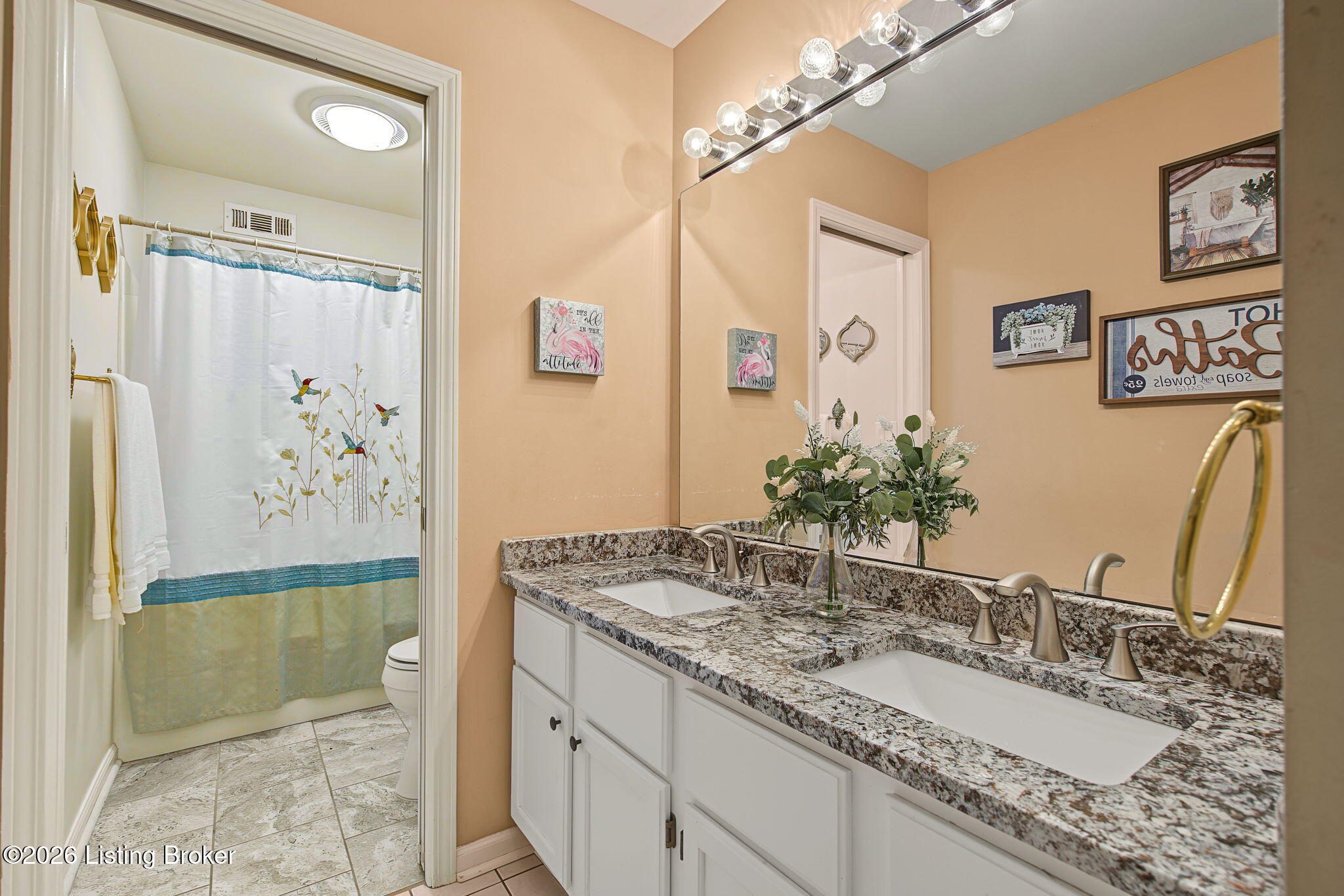 2403 Eastbridge Ct Property Photo 14