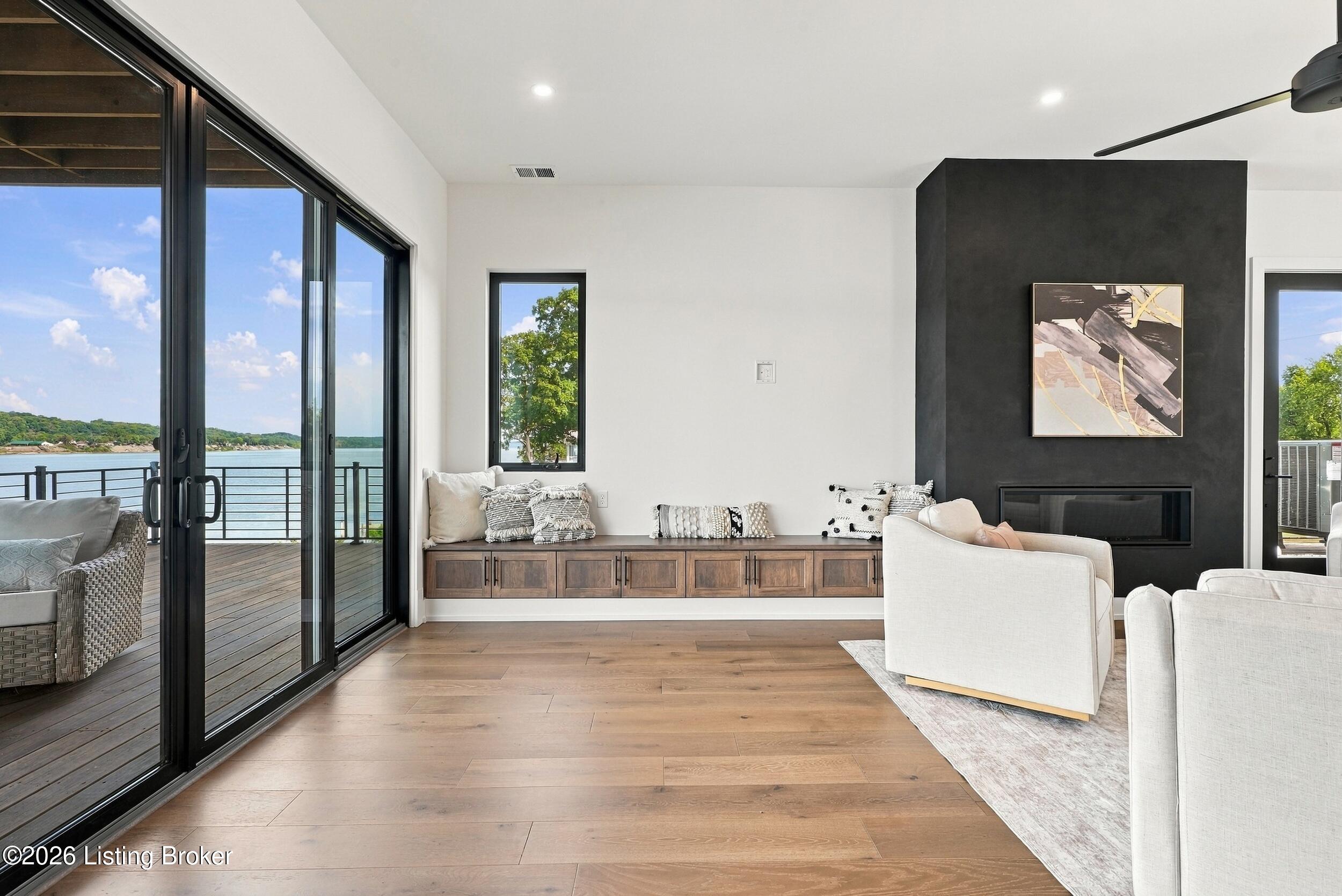 6904 Beachland Beach Rd Property Photo 8