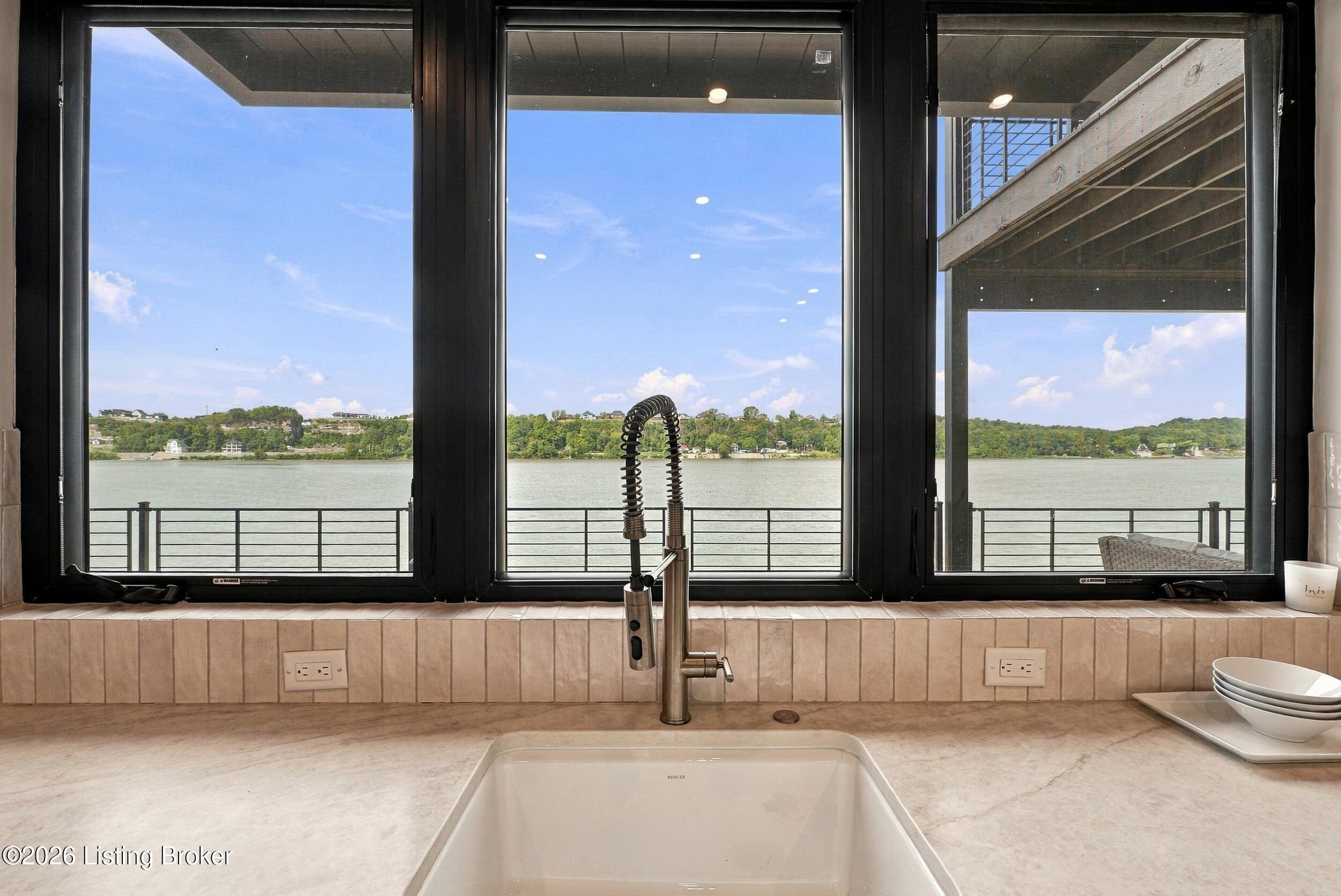 6904 Beachland Beach Rd Property Photo 17