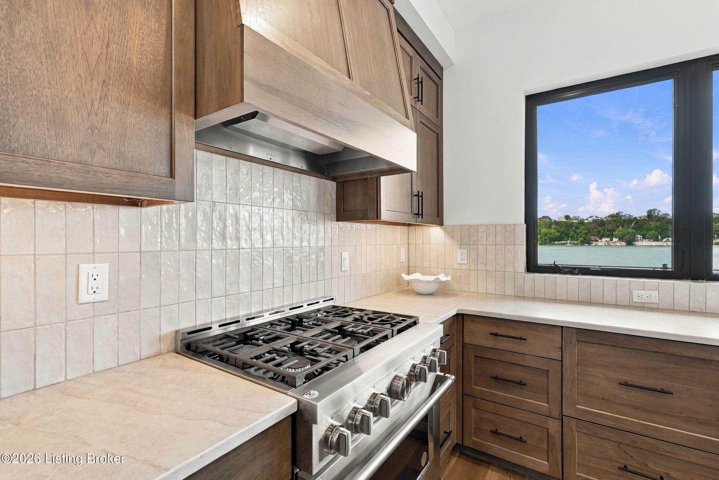 6904 Beachland Beach Rd Property Photo 18