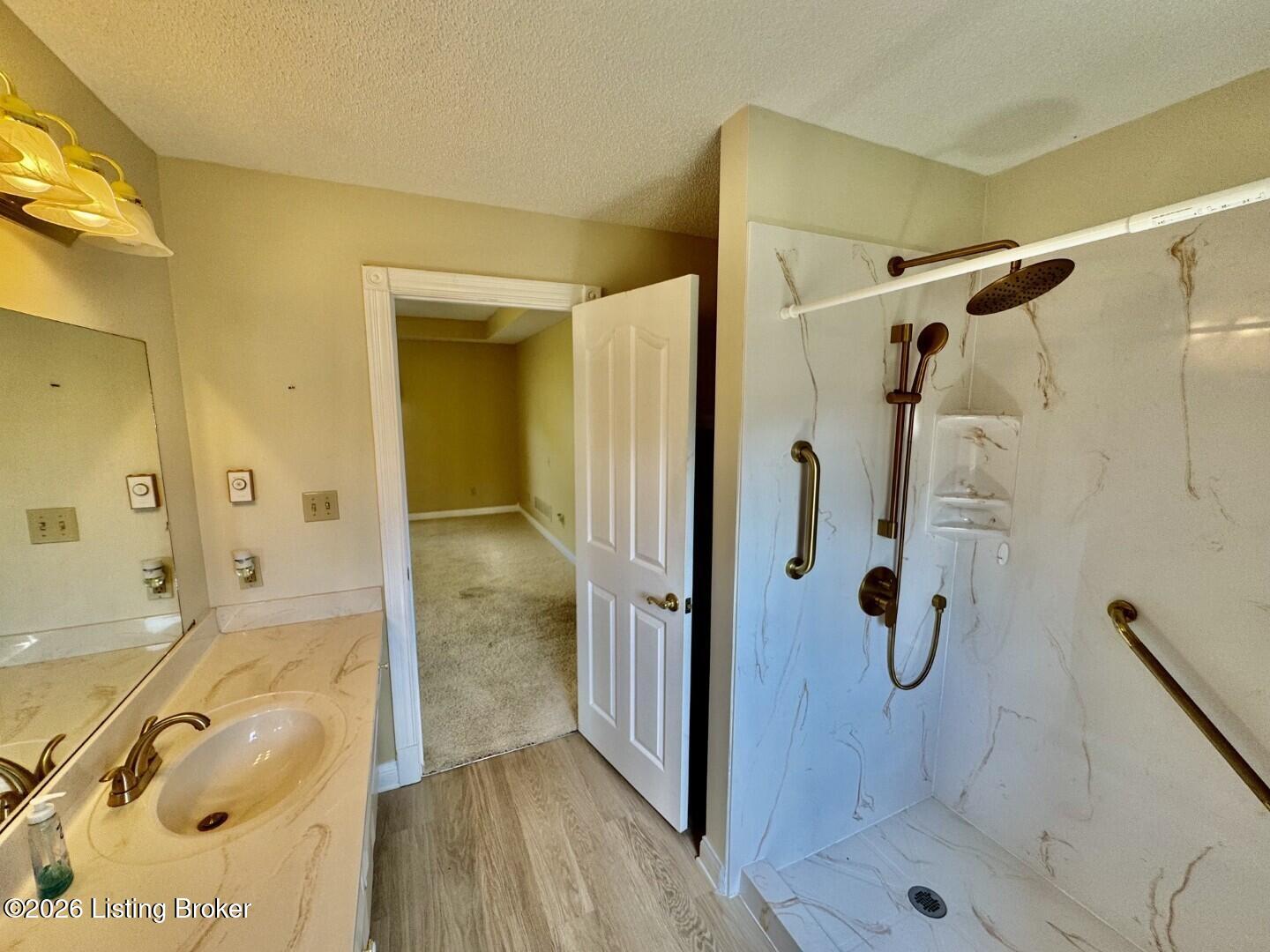 135 Brookside Dr Property Photo 28