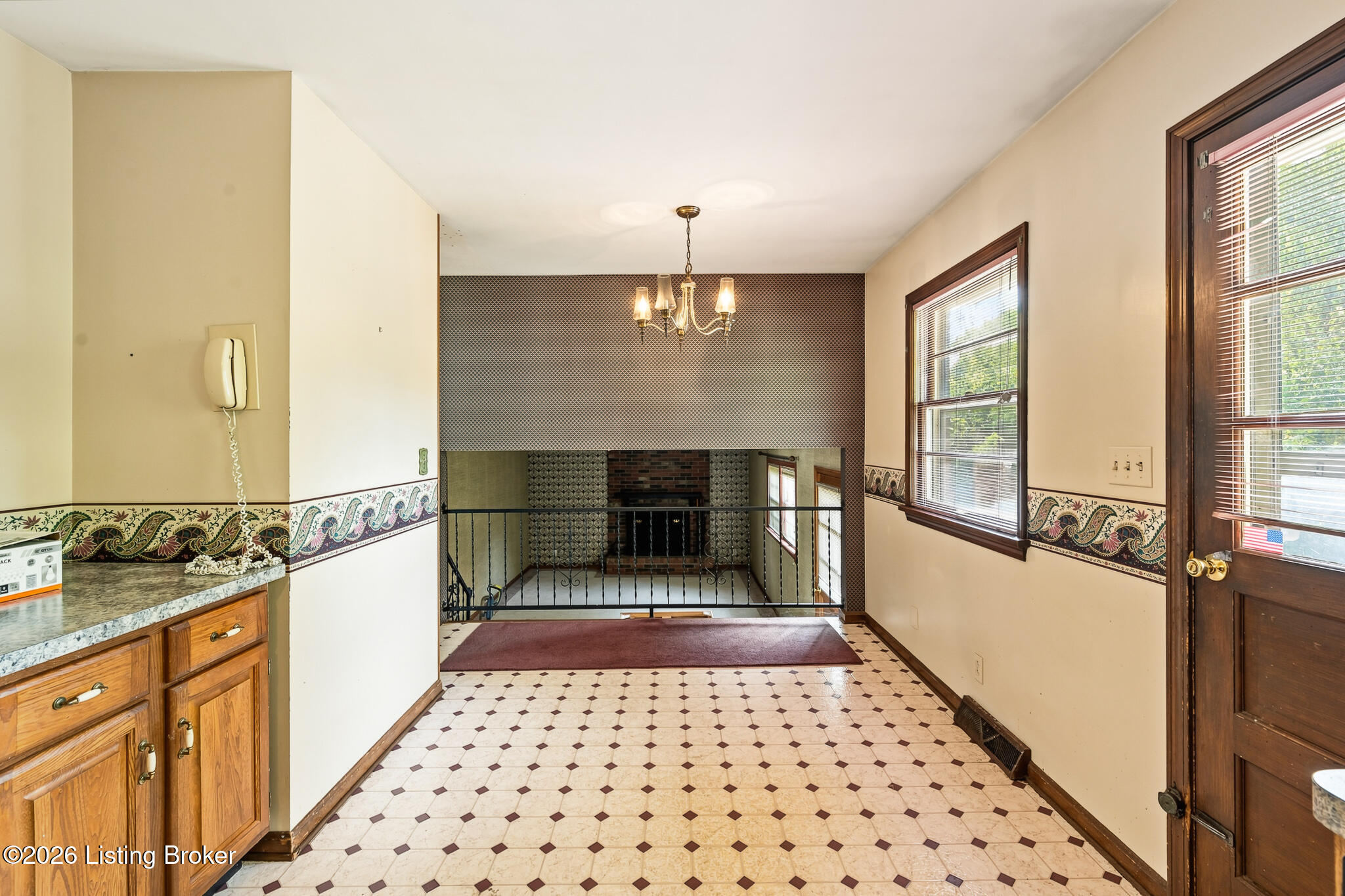 3329 Frontier Trail Property Photo 5