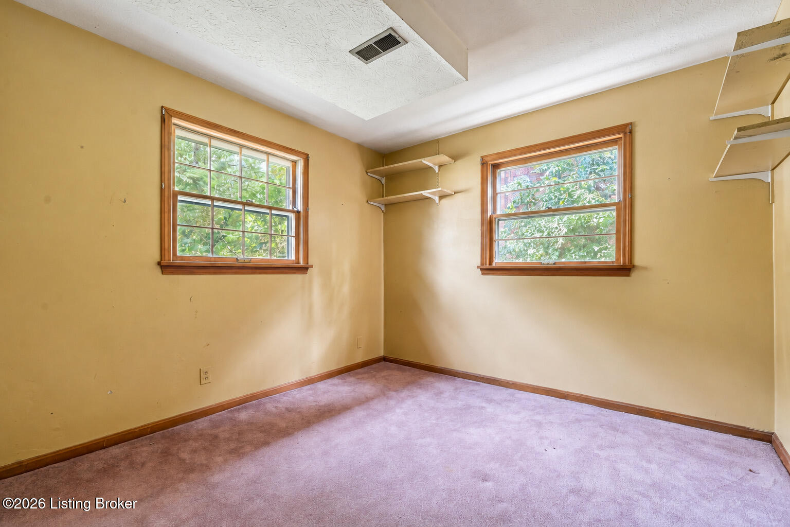 3329 Frontier Trail Property Photo 8