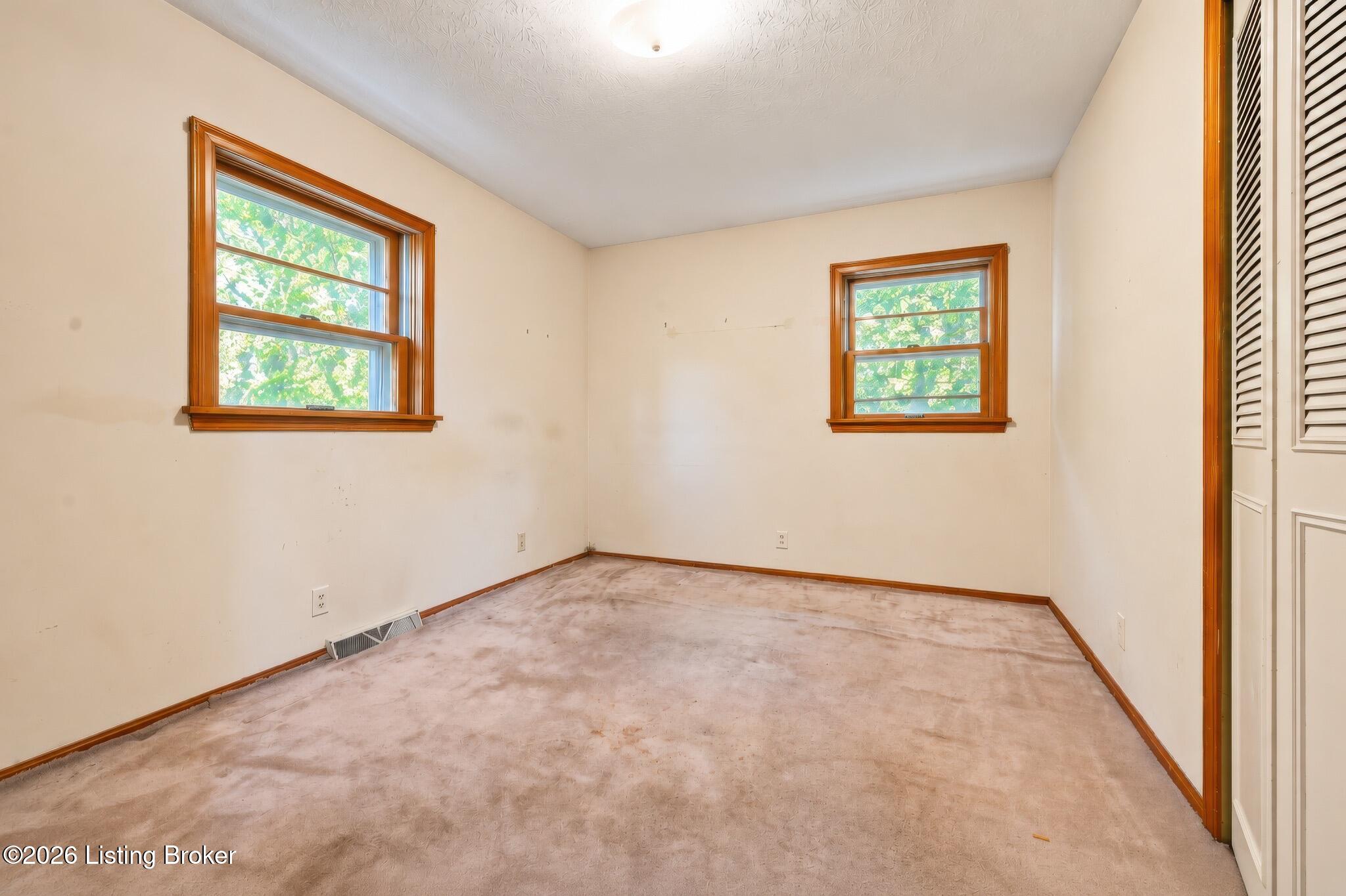 3329 Frontier Trail Property Photo 9