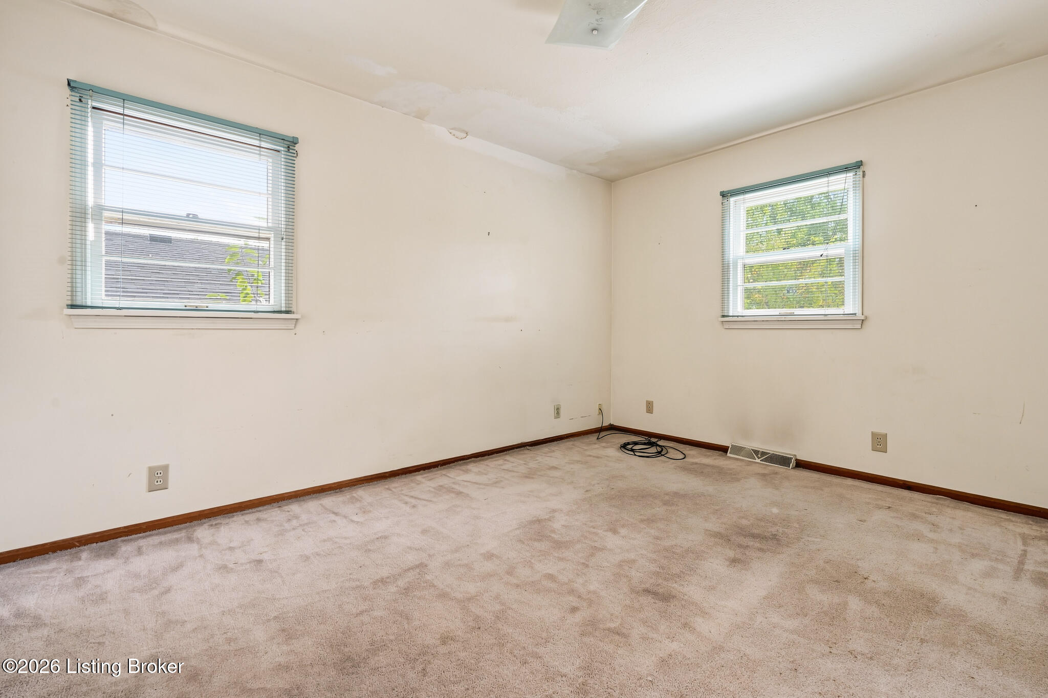 3329 Frontier Trail Property Photo 12