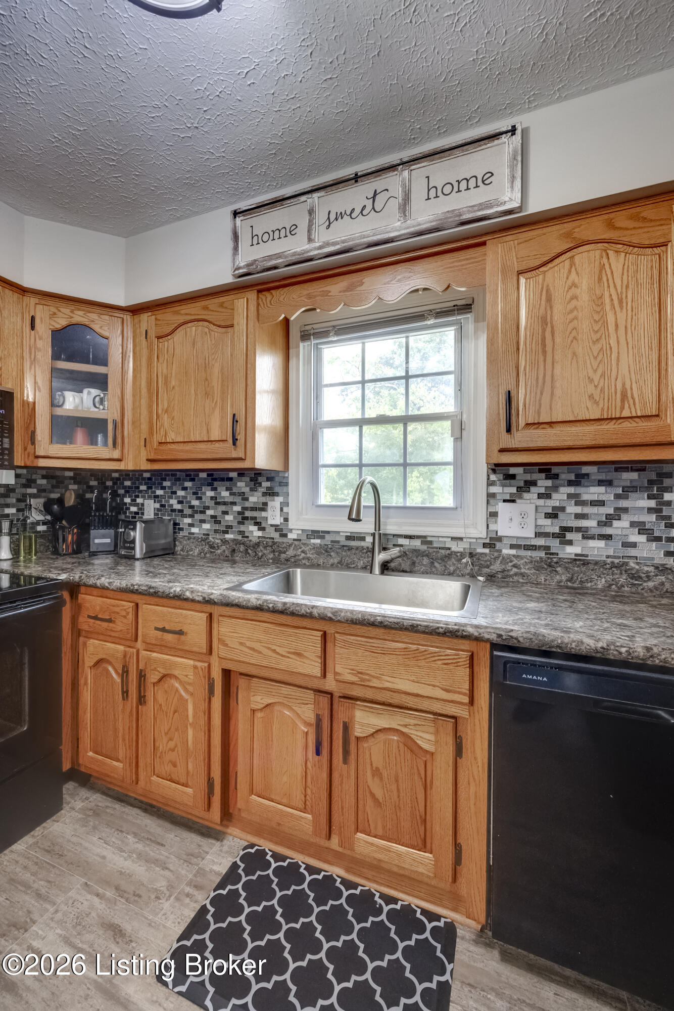 104 Olde Towne Dr Property Photo 10