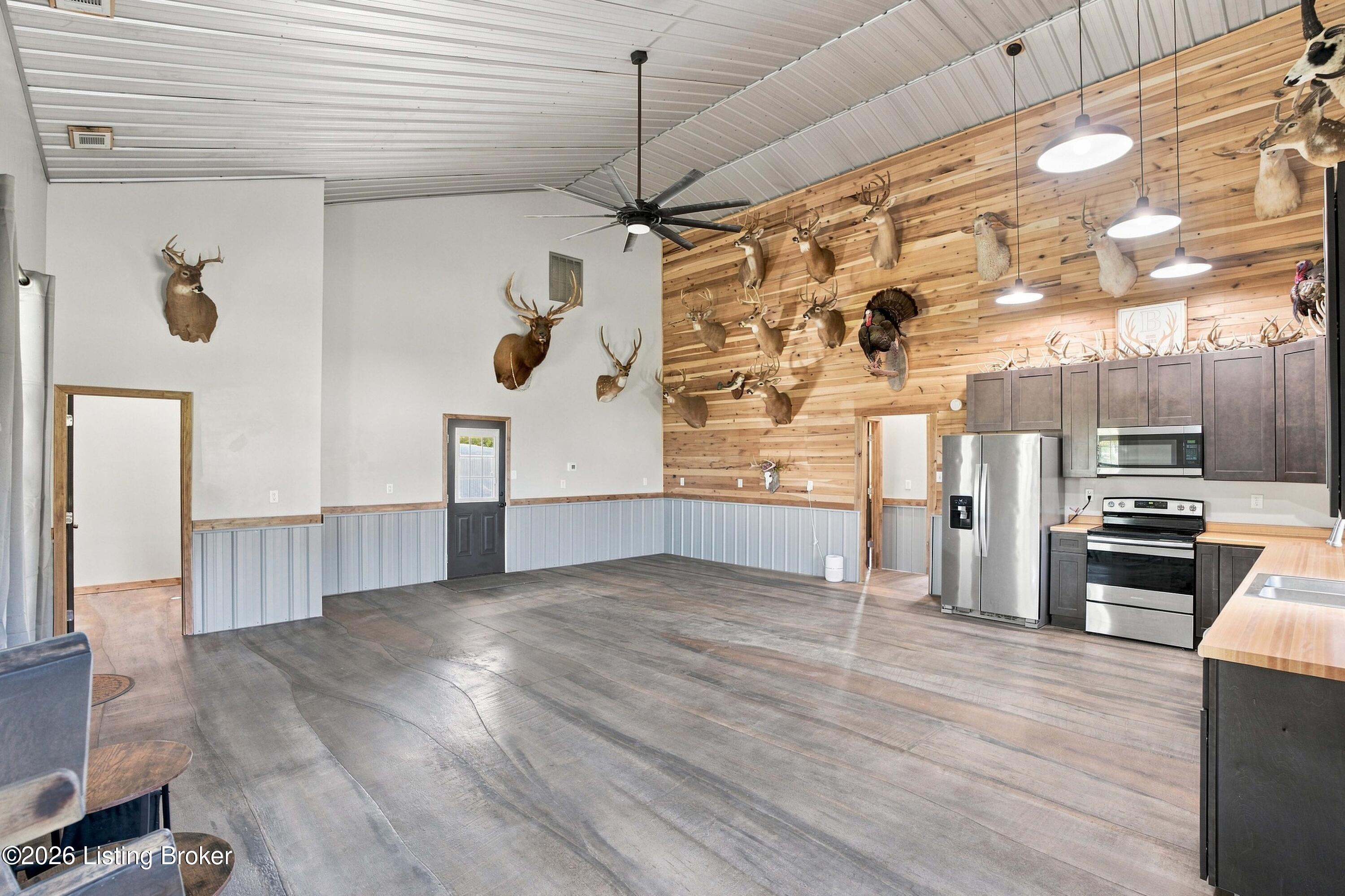 440 Mitchell Rd Property Photo 15