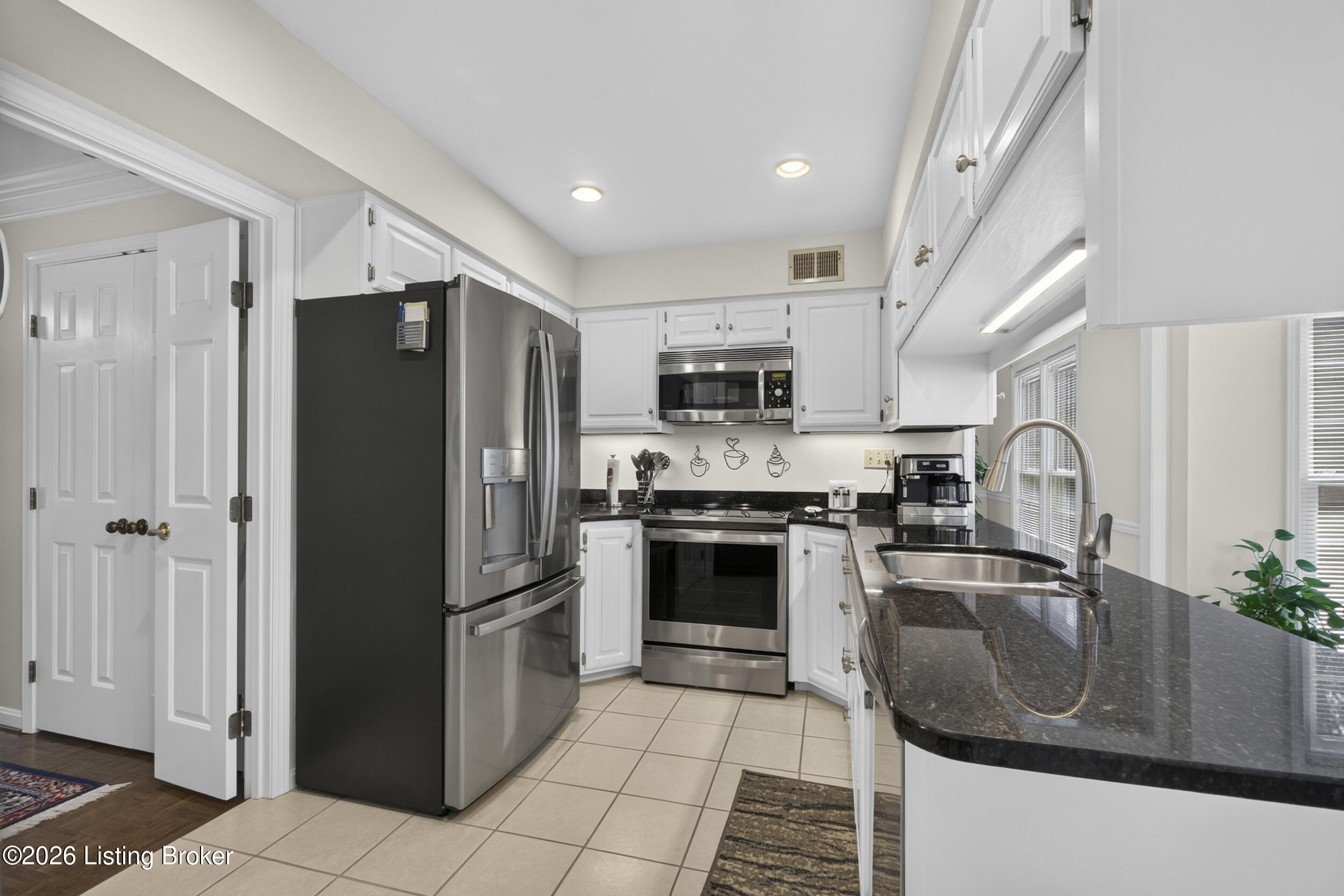 714 Elsmere Cir Property Photo 13