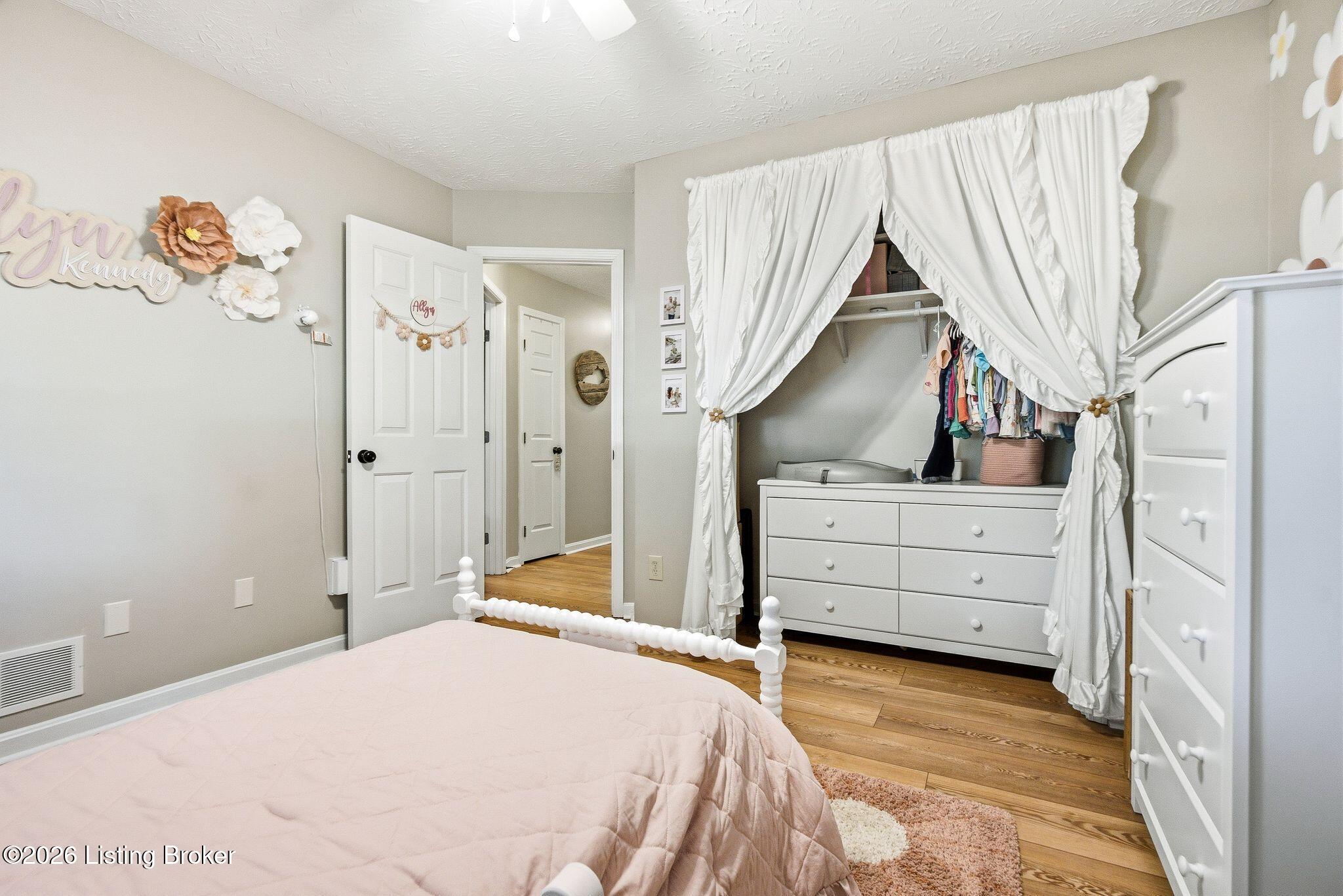 4113 Hurstbourne Woods Dr Property Photo 39
