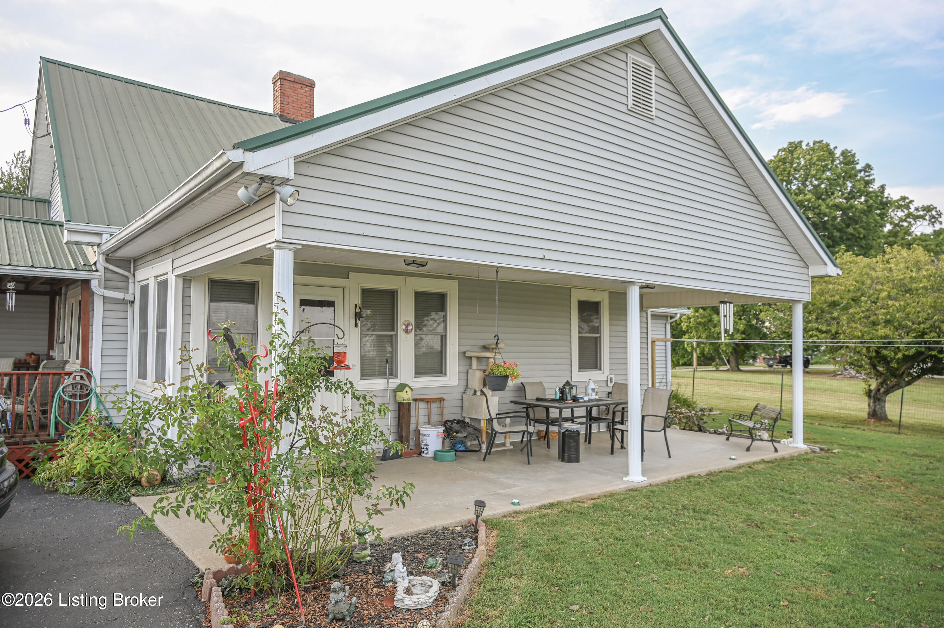 2836 Lawrenceburg Rd Property Photo 44