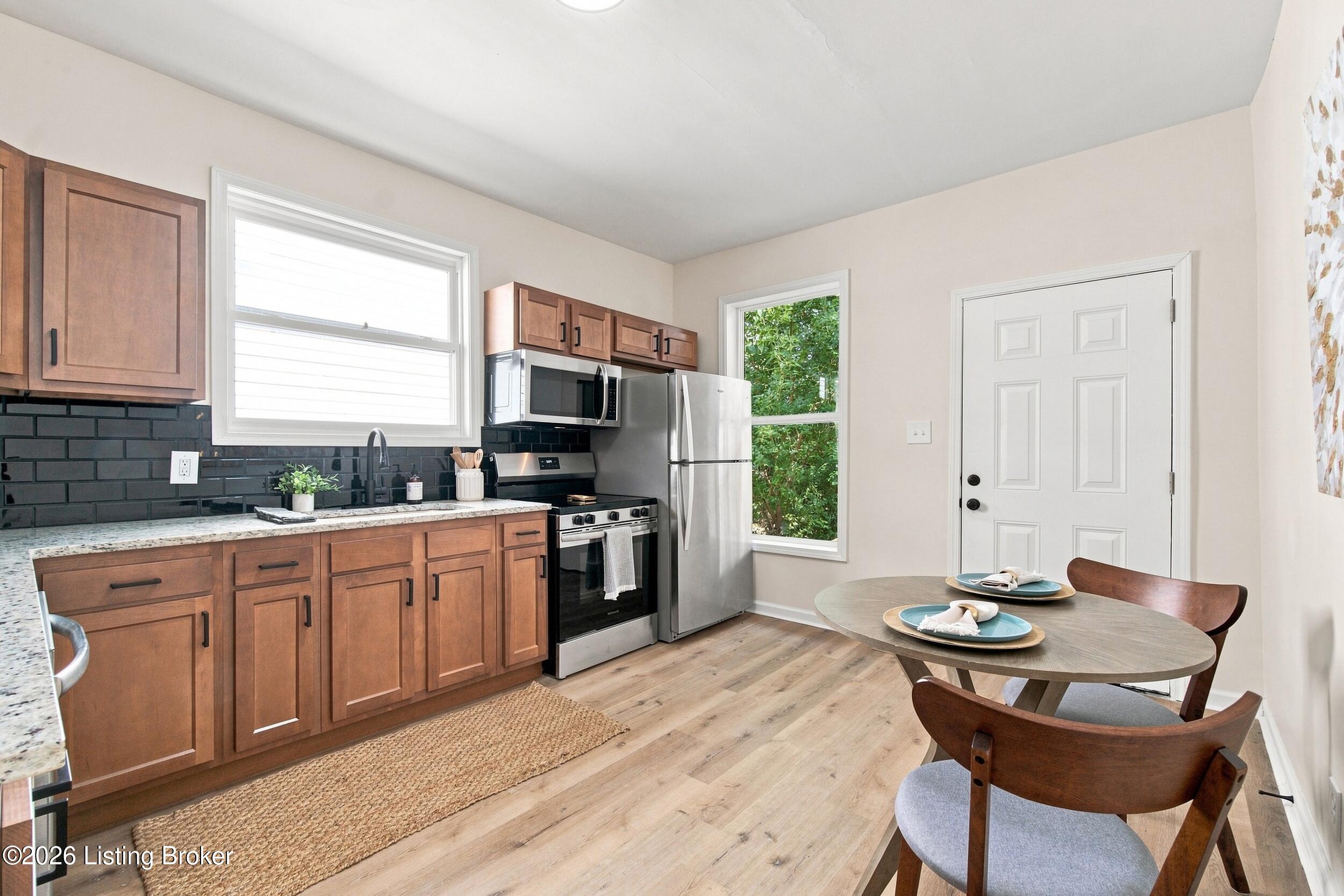 1351 Mchenry St Property Photo 8