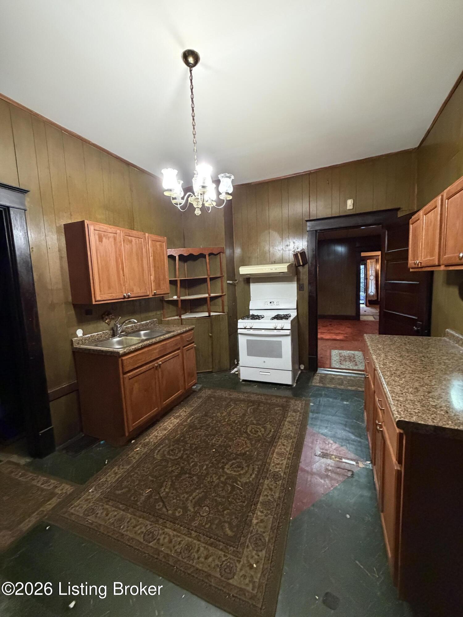 2120 Hale Ave Property Photo 7