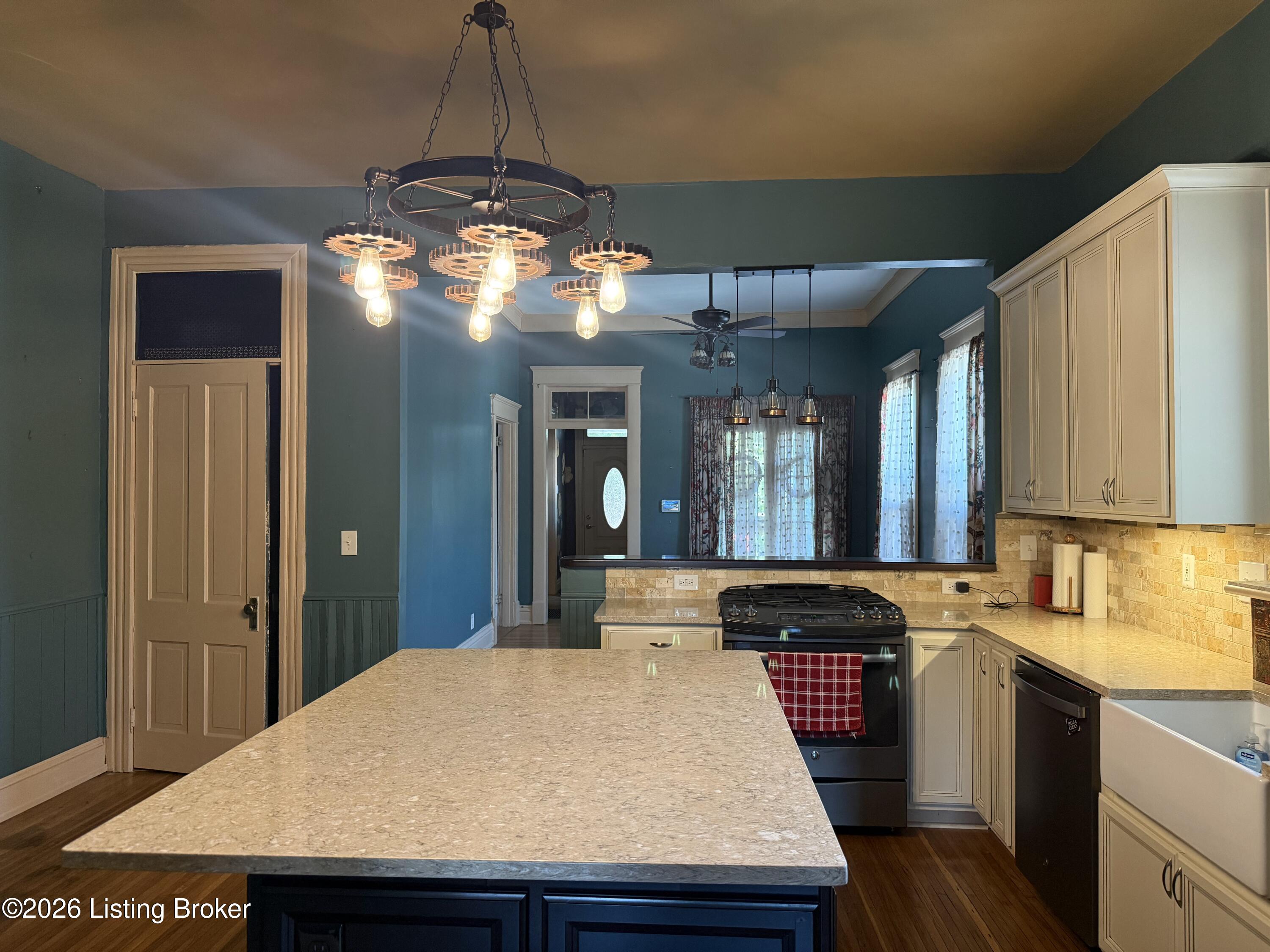 107 Cornell Pl Property Photo 18