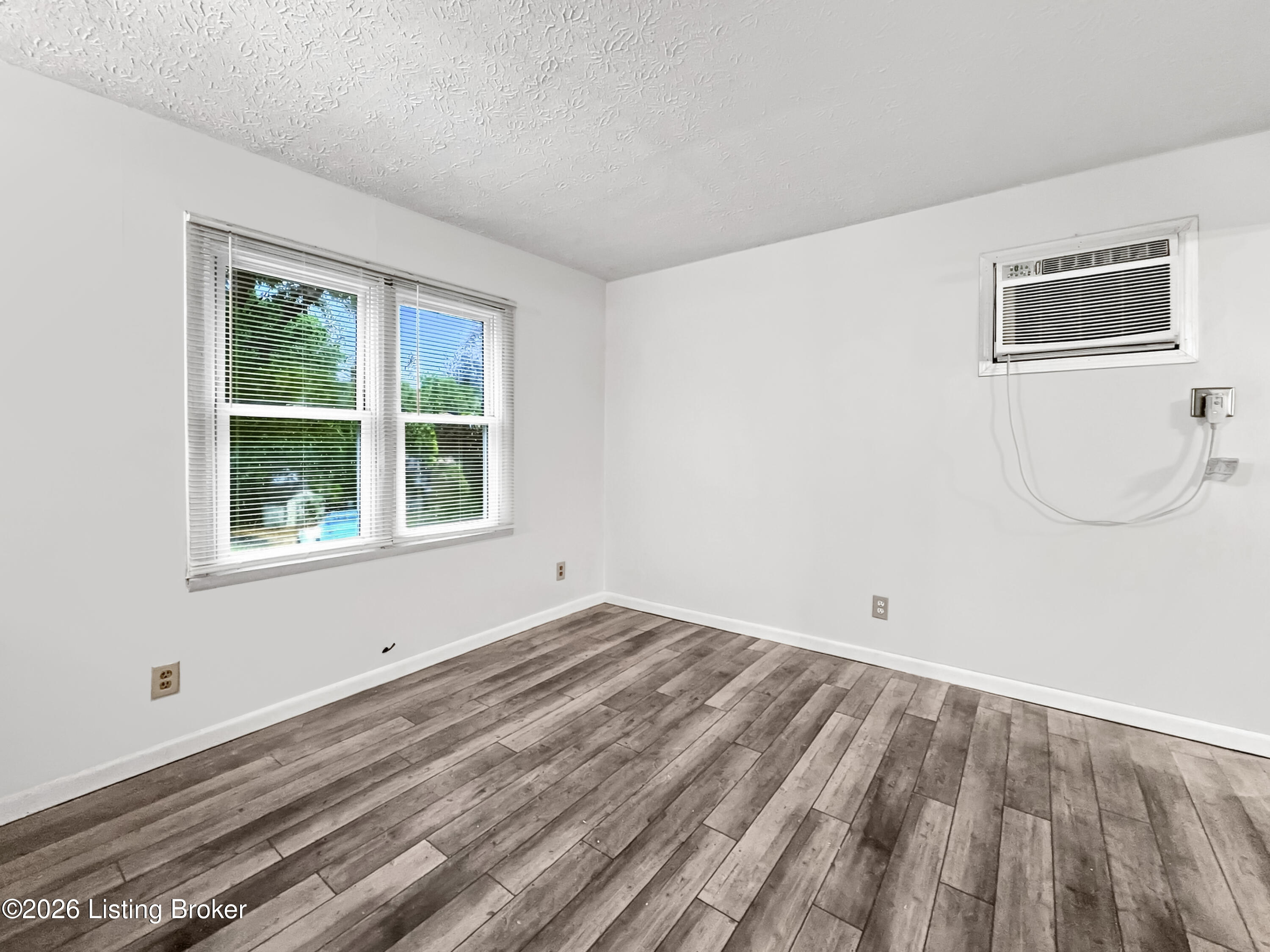 507 Alexander Dr Property Photo 15