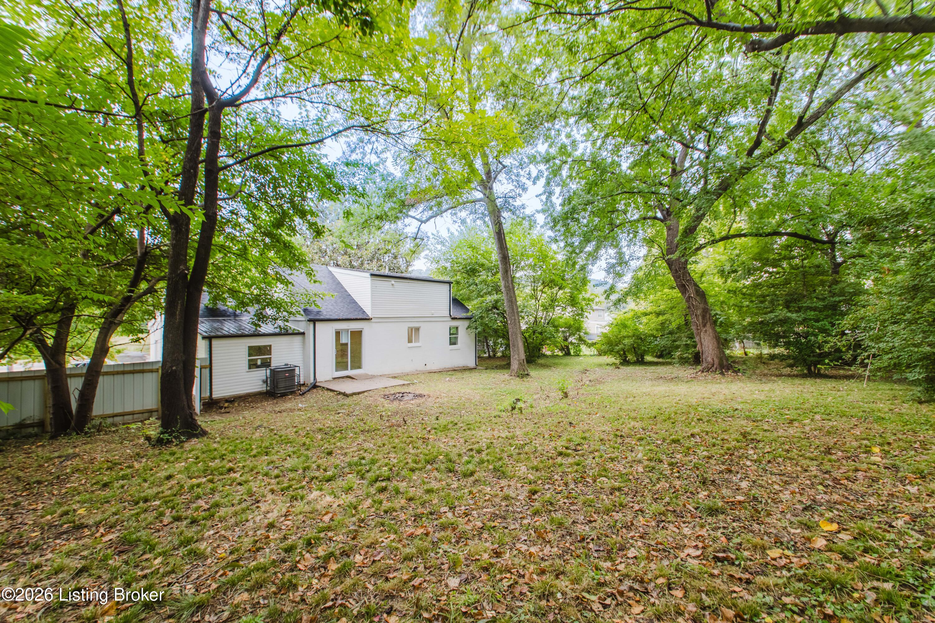 5319 New Cut Rd Property Photo 2