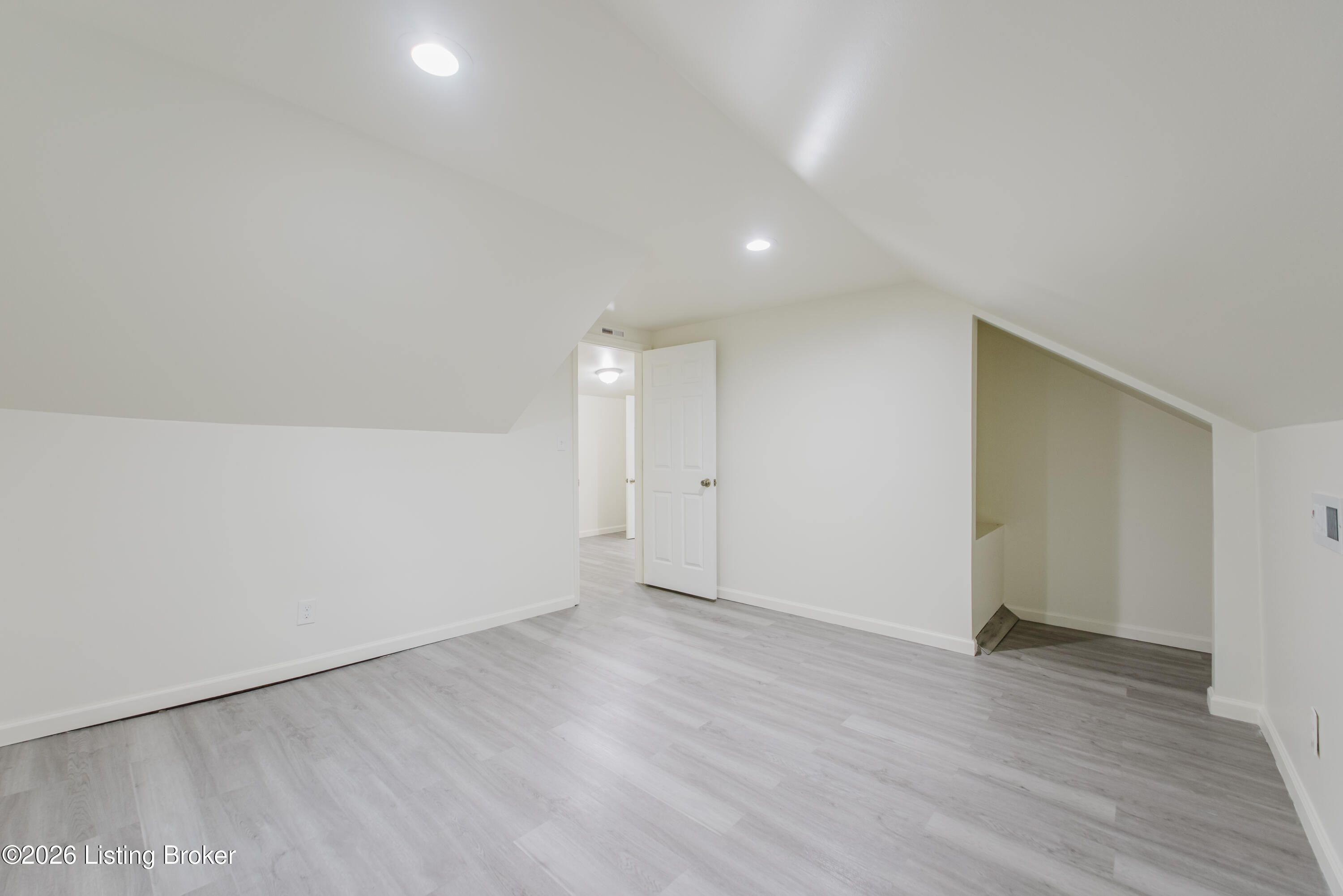 5319 New Cut Rd Property Photo 21
