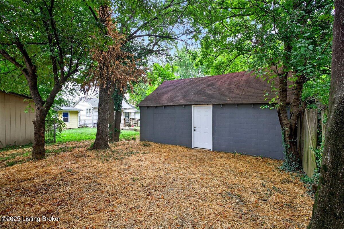 3121 W Magnolia Ave Property Photo 20
