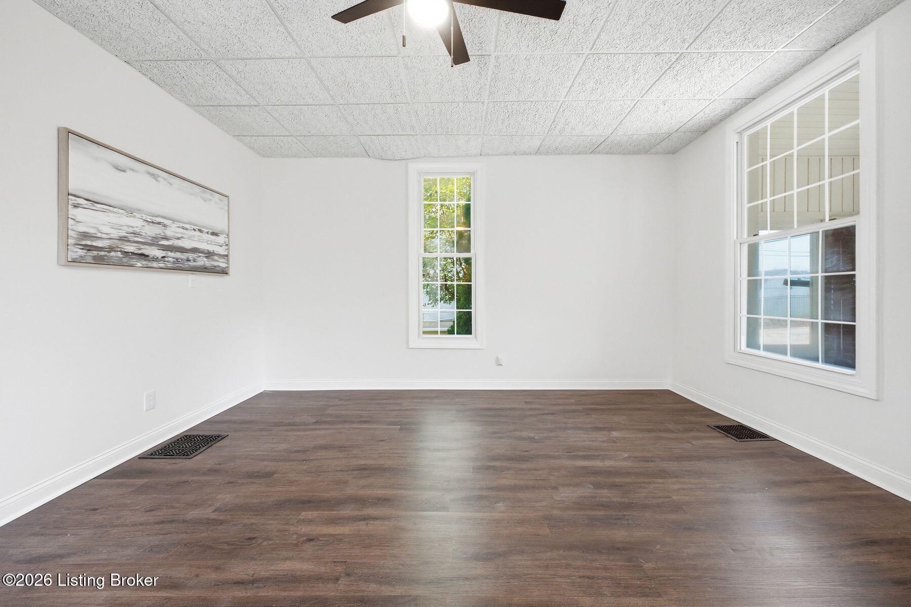 1126 Myrtle Ave Property Photo 5