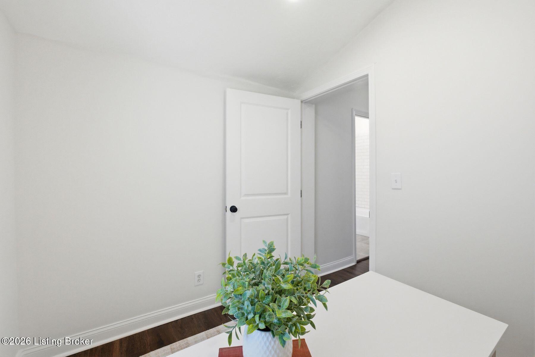 1126 Myrtle Ave Property Photo 16