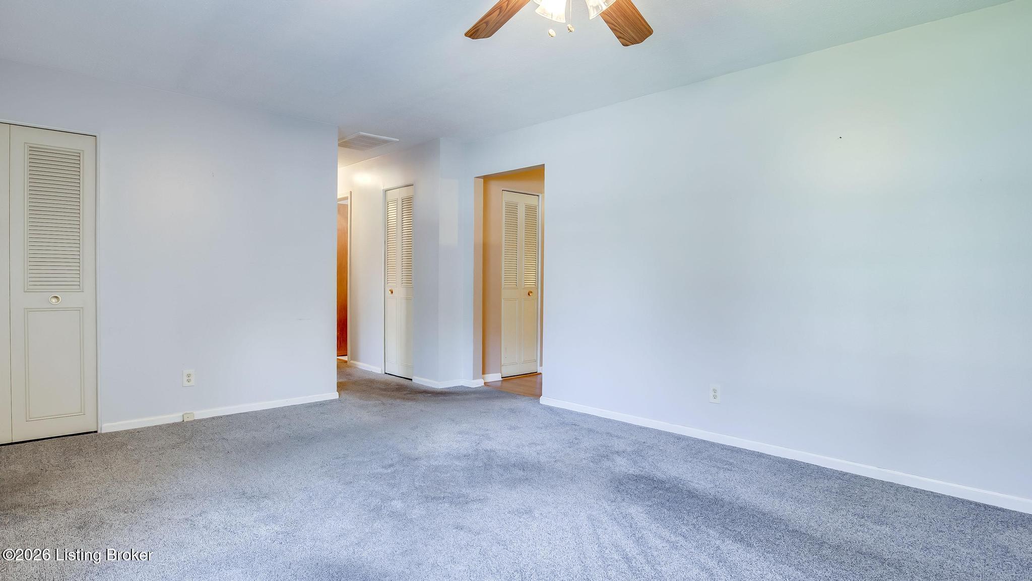 304 Patriot Ct Property Photo 4